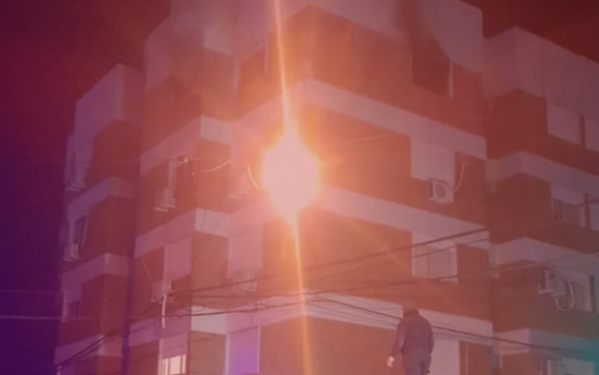 Incendio en un edificio en Chaco: una mujer resultó lesionada (Policía de Chaco)