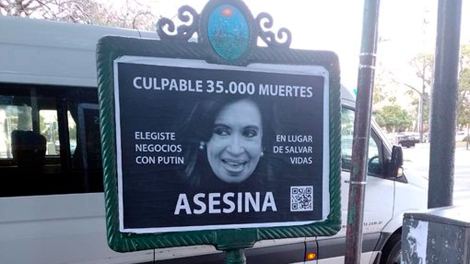 Carteles / afiches contra Cristina Kirchner en Buenos Aires