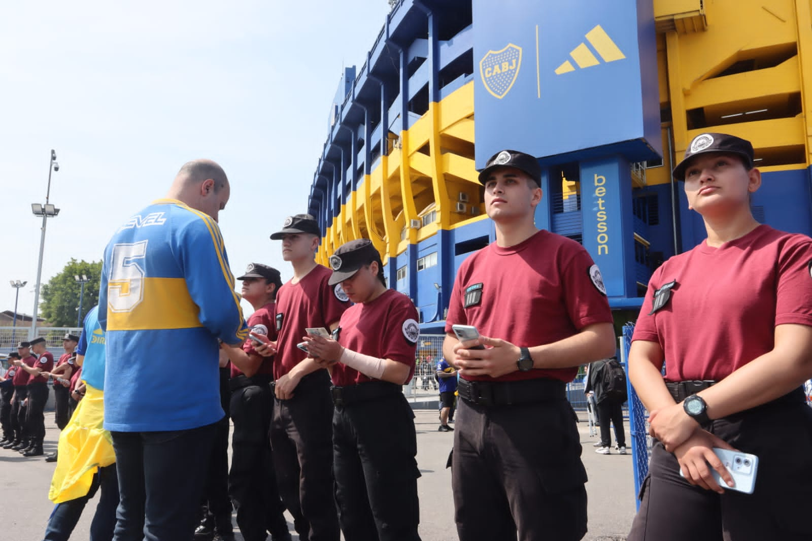 Operativo policial en el superclásico entre Boca y River