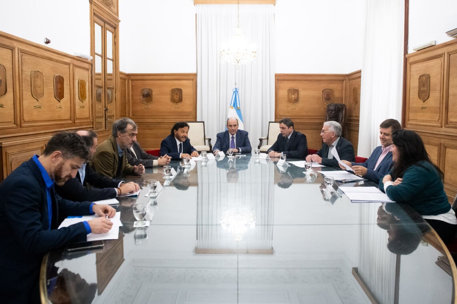 Reunion de gabinete Guillermo Francos, con el gobernador de Salta, Gustavo Sáenz