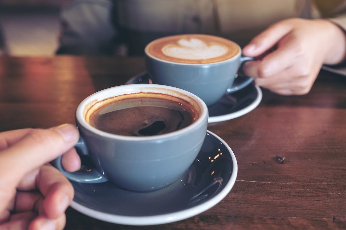 Cuántas tazas de café hay que tomar al día para proteger al corazón, según los expertos