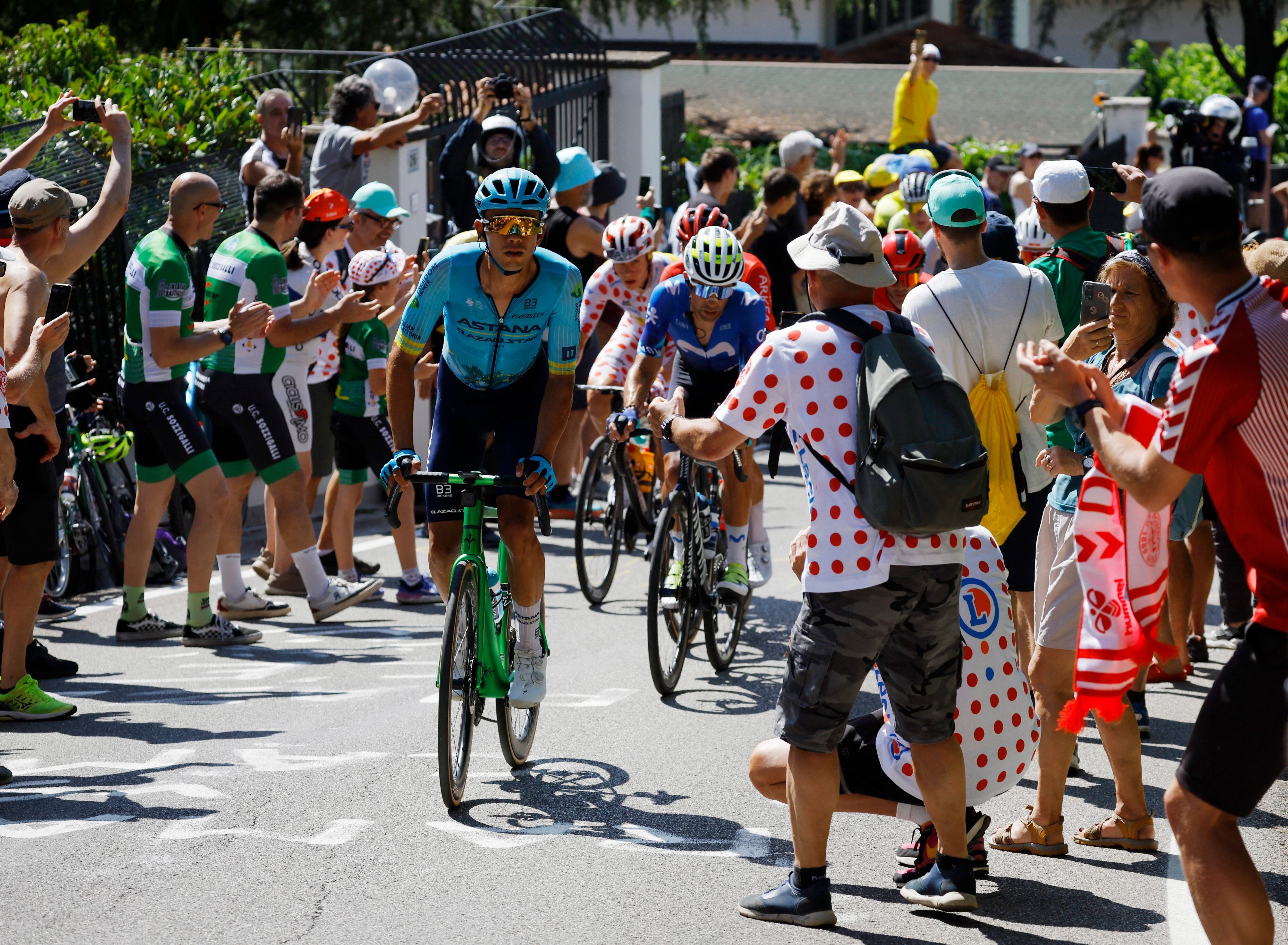 Cycling - Tour de France - Stage 2 - Cesenatico to Bologne - Cesenatico, Italy - June 30, 2024 Astana Qazaqstan Team's Harold Tejada in action with riders during stage 2 REUTERS/Stephane Mahe