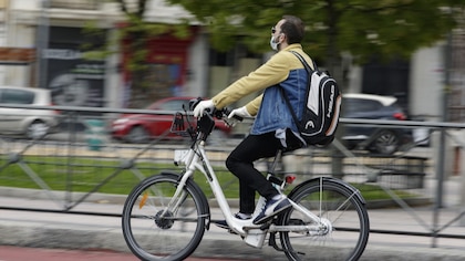Las señales de la DGT para ciclistas: de la señal de ciclo carril, paso para ciclistas o la de prohibido ciclomotores