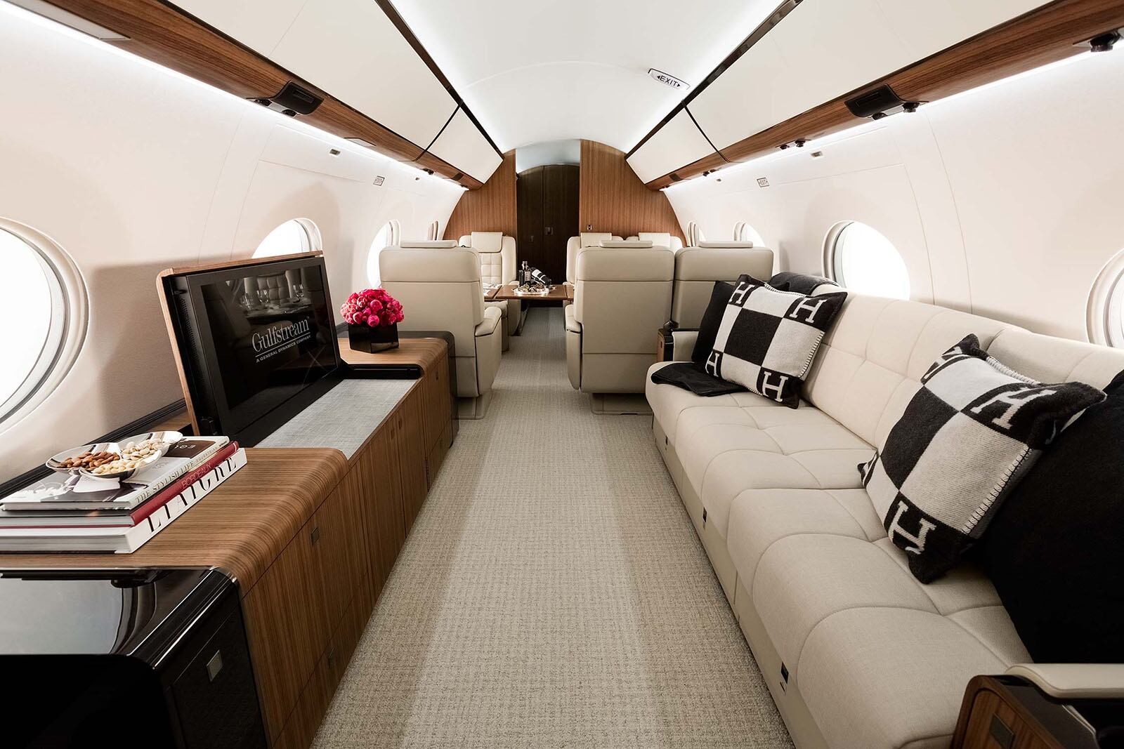 Interior del avión Gulfstream G650 (Gulfstream)