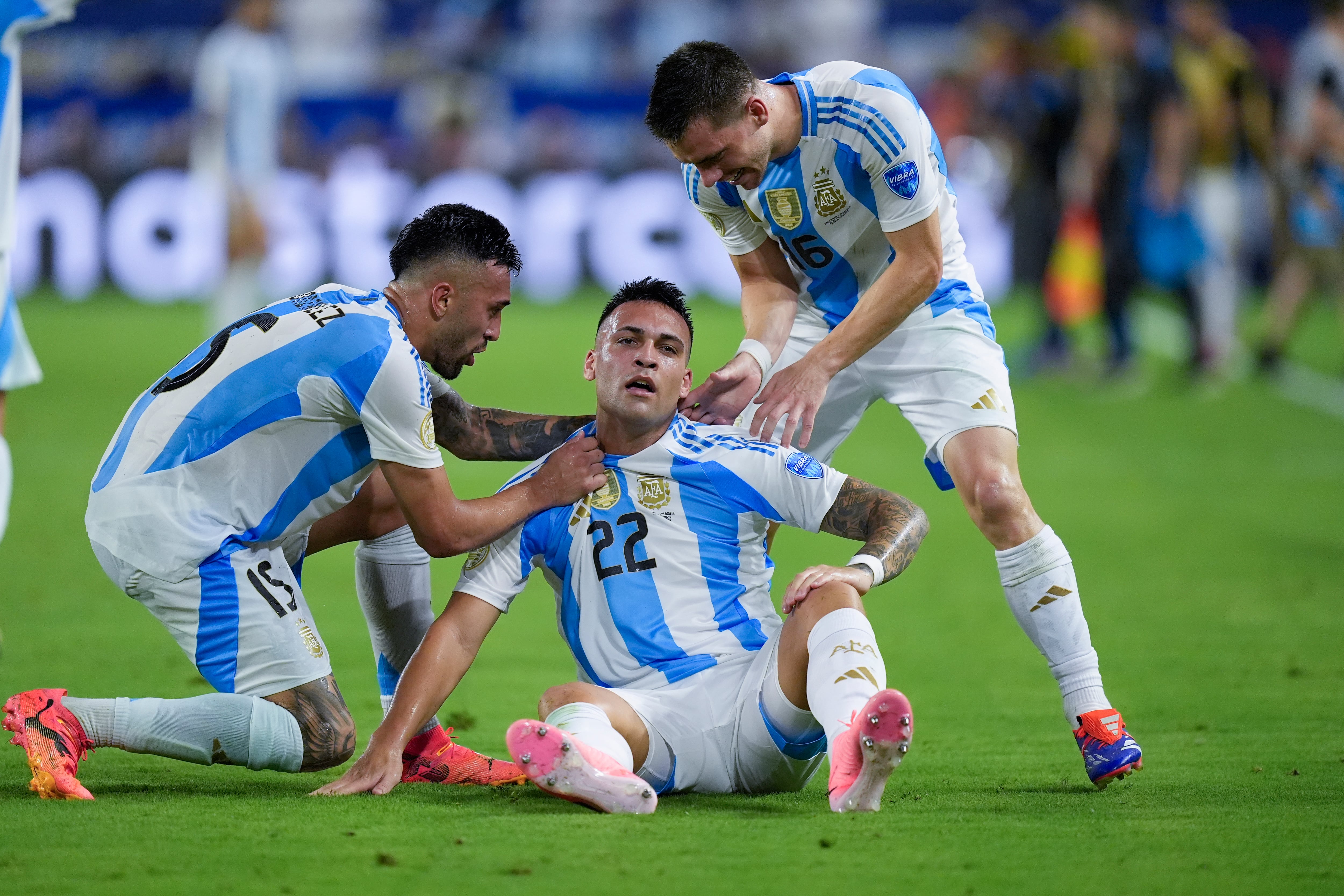 Lautaro Martínez convirtió el gol de la albiceleste durante la final de la Copa América (AP)