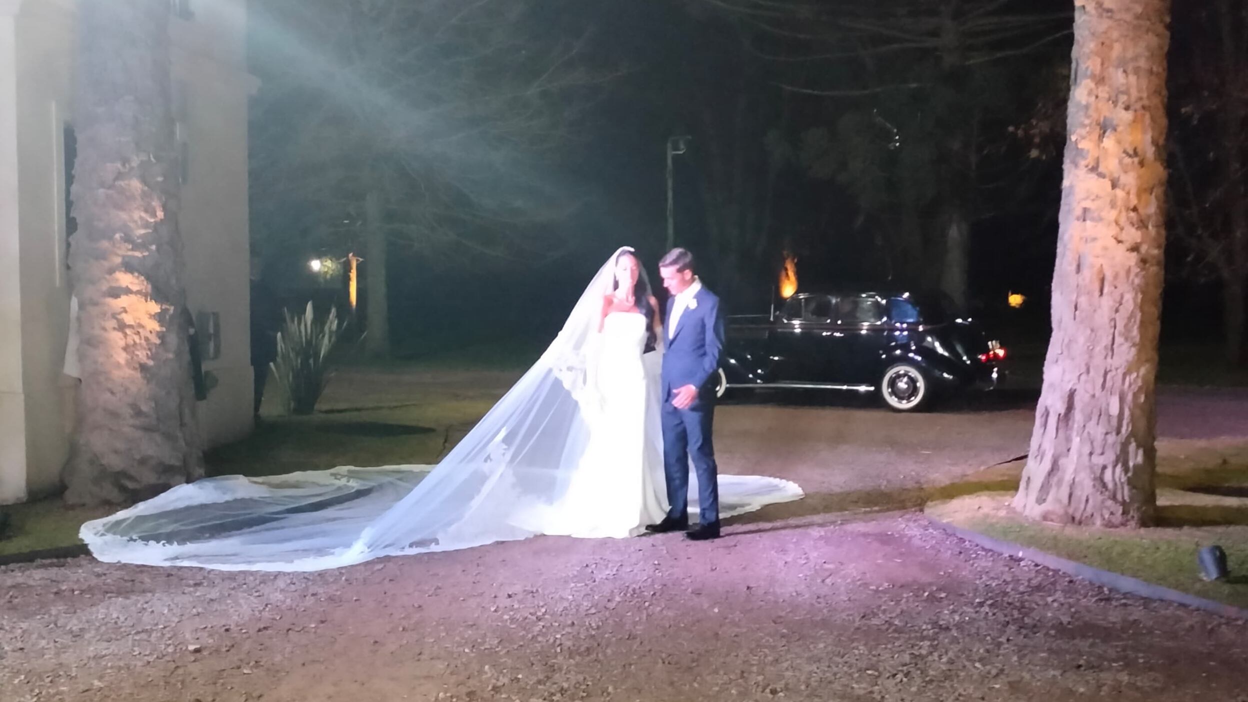 Oriana Sabatini y Paulo Dybala dieron el sí en una boda con más de 350 invitados en el Dok Haras