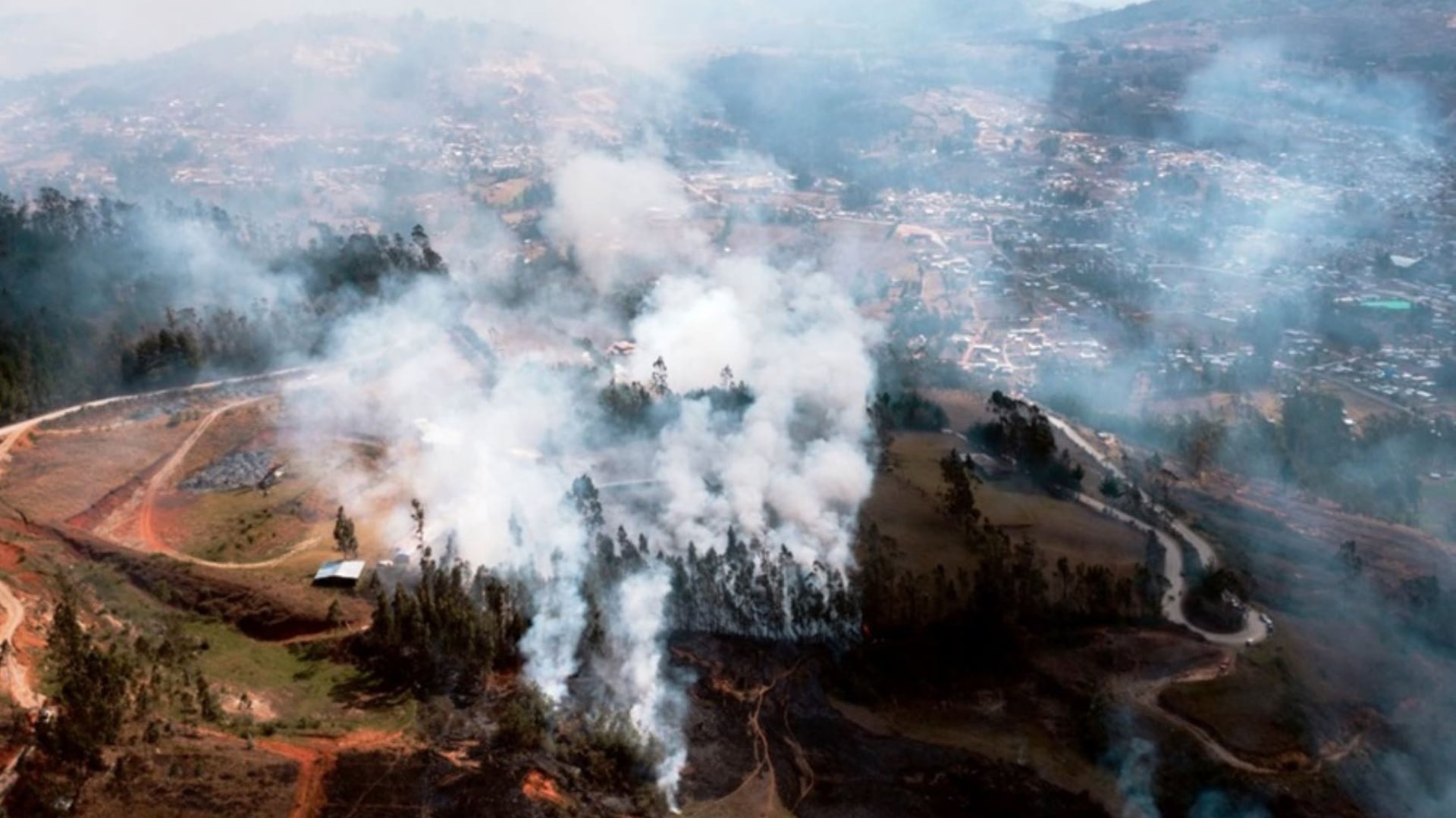 Bomberos forestales extinguen incendios en Ayacucho, Apurímac, Áncash y Cusco. (Fuente: Andina)