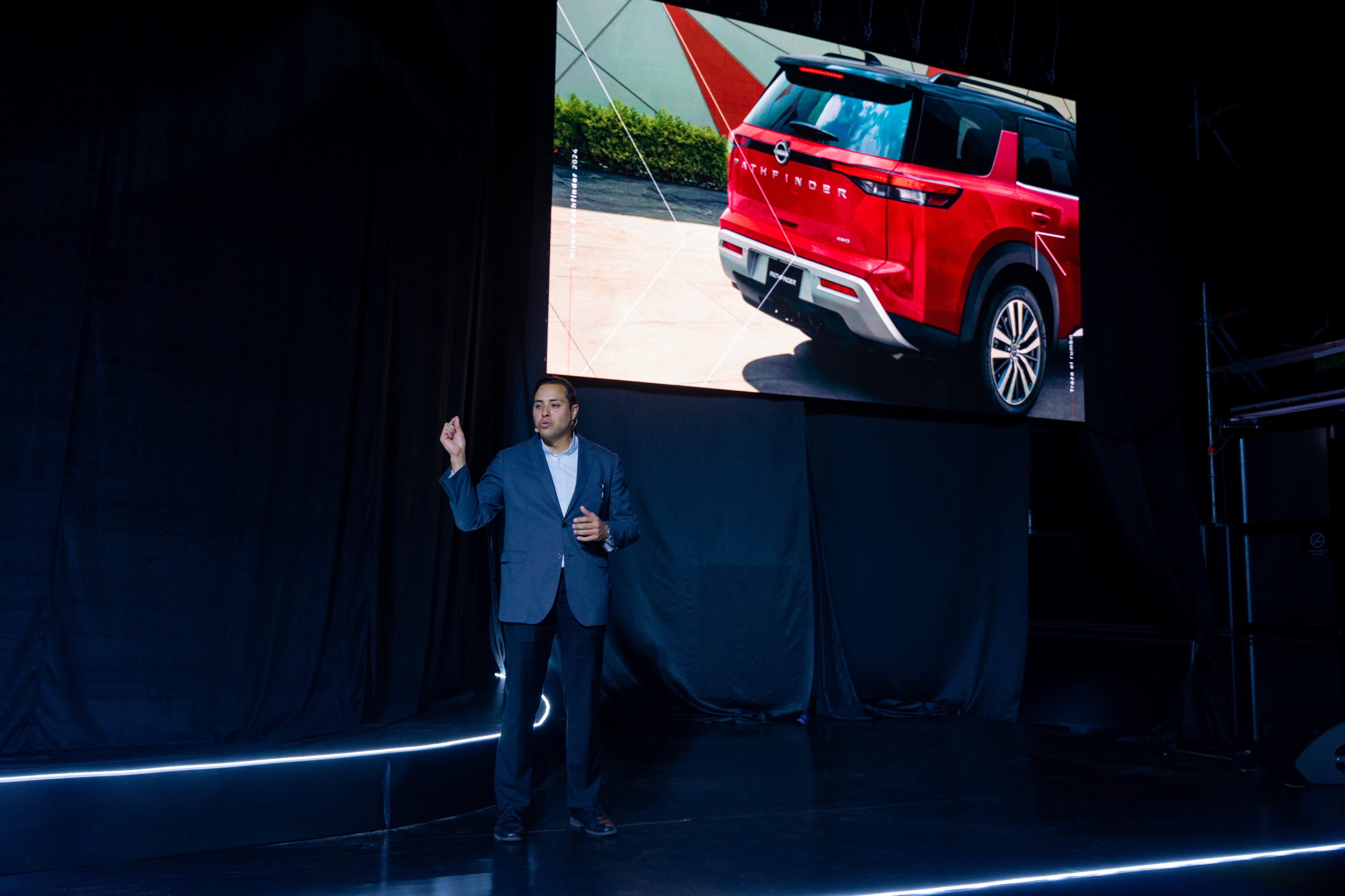 Carlos Vargas, gerente de Mercadeo Nissan Colombia, dijo que los modos de conducción varían entre estándar, deportivo y eco