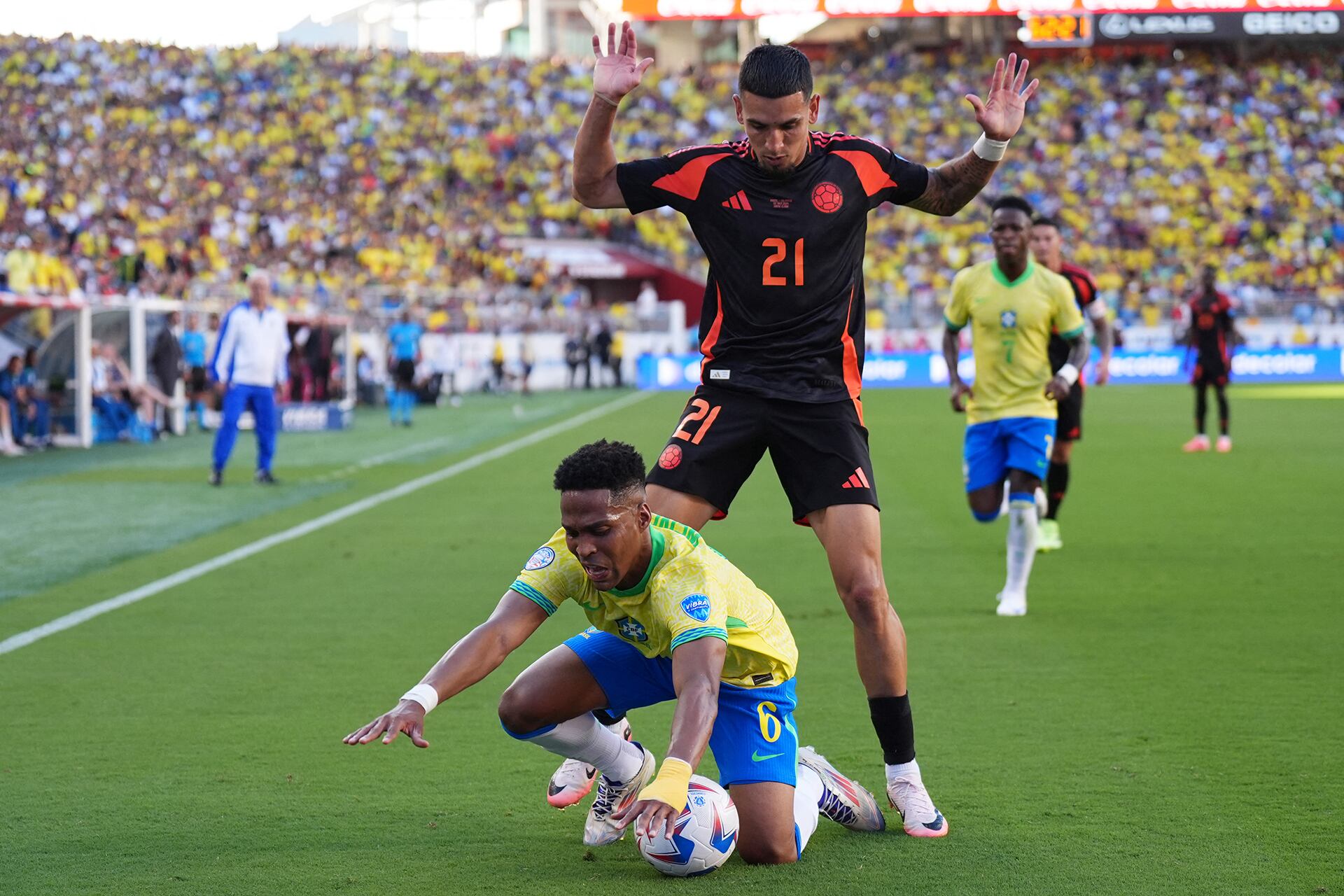 Copa América 2024 - Brasil Colombia- Segundo tiempo y amarilla a Bruno Guimaraes