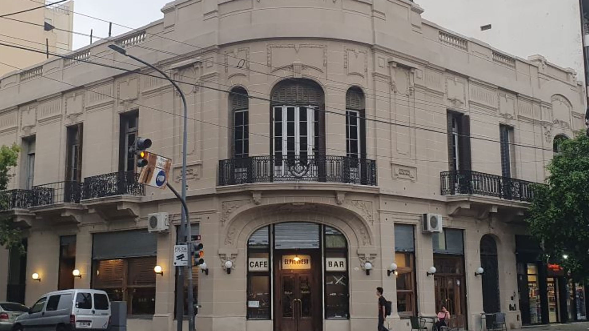 Cafetines de Buenos Aires: El Progreso y el misterioso cartel que escondía una historia del arrabal porteño