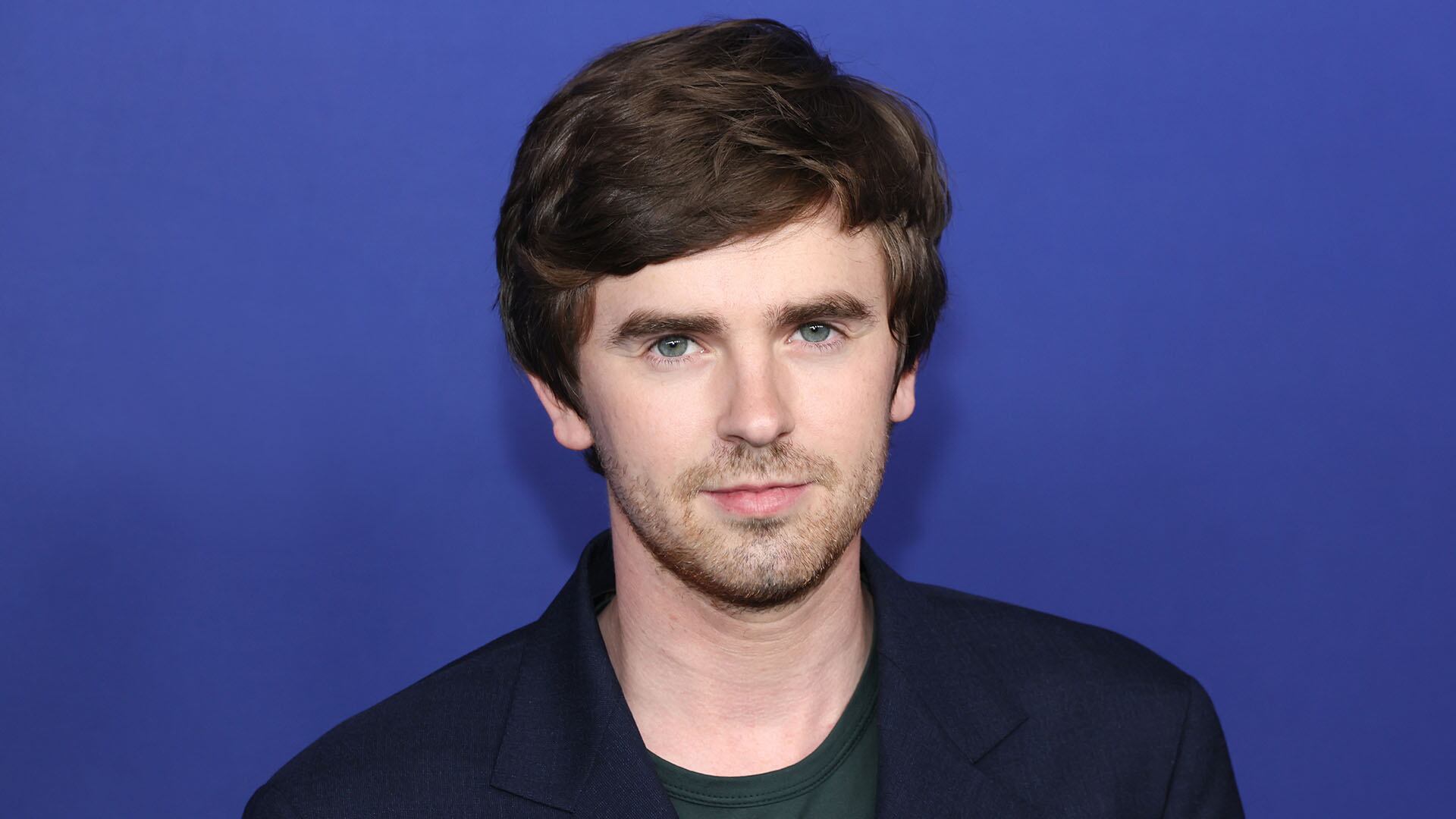 Freddie Highmore portada