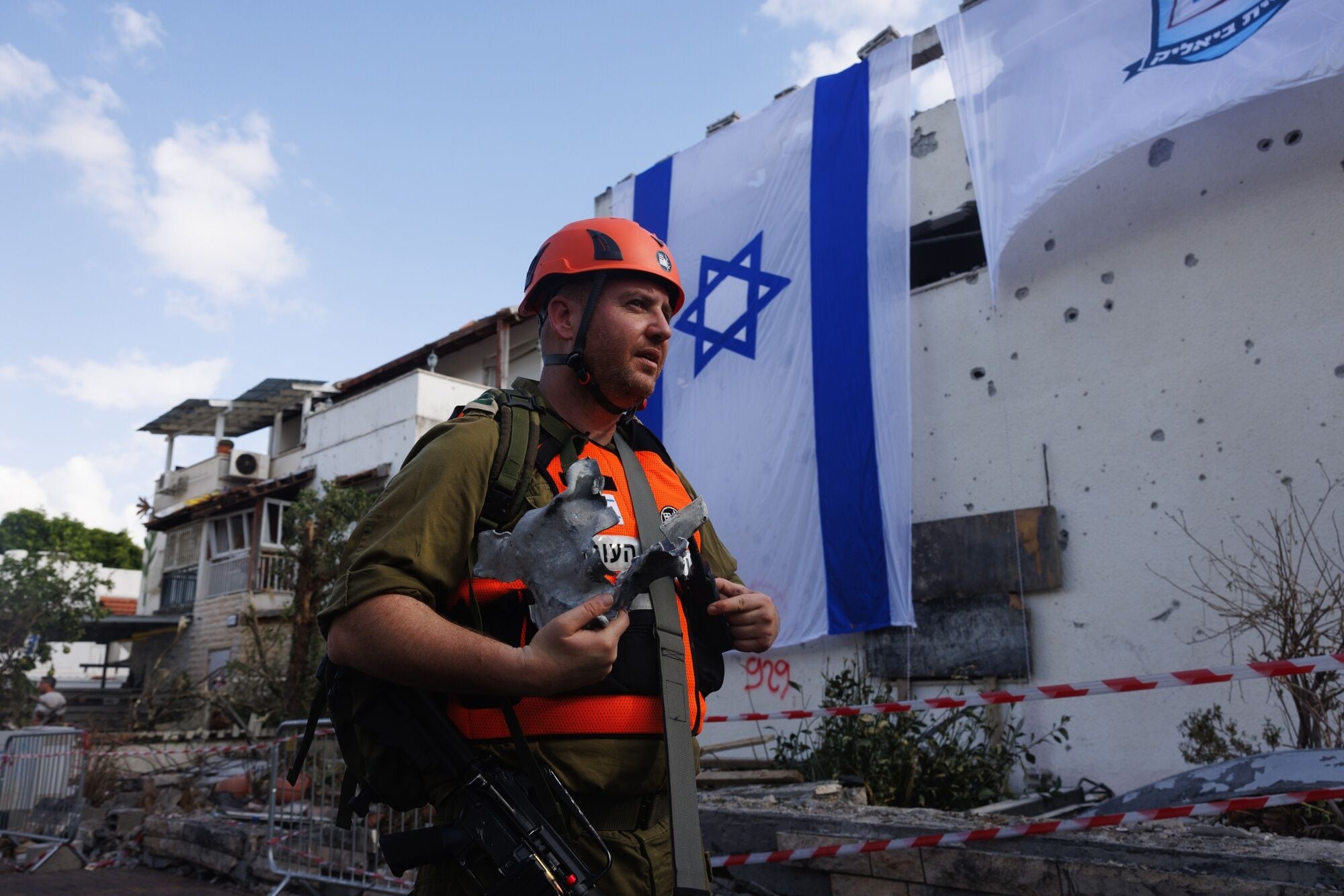 Israel amplía ataques aéreos tras disparos de Hizbulá a Tel Aviv