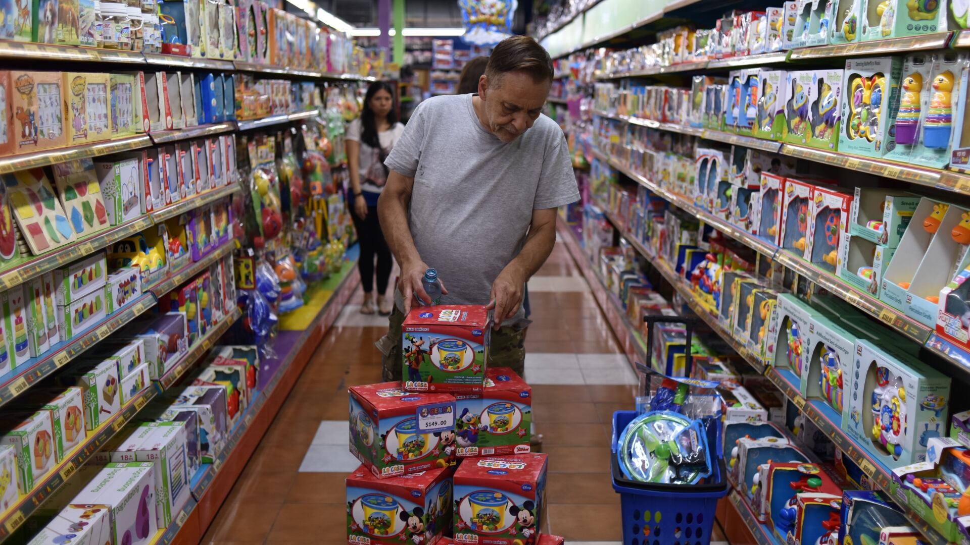 La recesión también impactó en los regalos para el Día del Niño. Adrián Escandar 