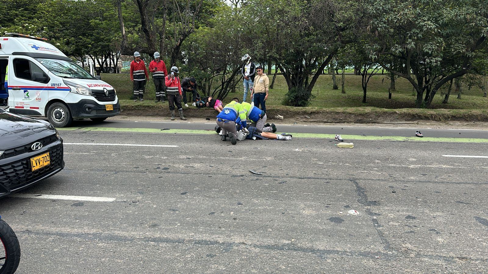 Las dos personas fueron atendidas por personal medico de la zona - crédito Suministrada a Infobae