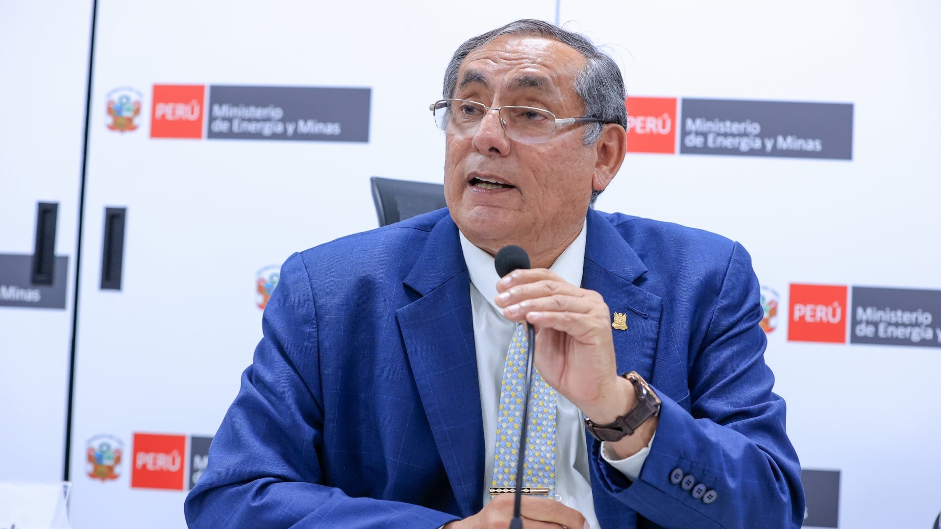 Óscar Vera, ministro de Energía y Minas, retrocedió y dijo que los lotes de Talara ya no serían entregados directamente a Petroperú. Foto: Minem