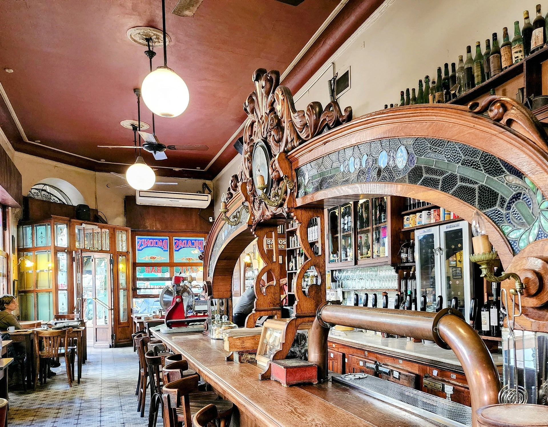 Cafetines de Buenos Aires. El Federal