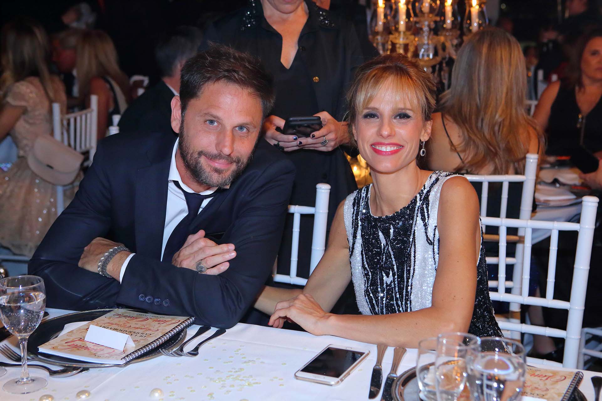 Mariana Fabbiani y su marido Mariano Chihade en una gala a beneficio en 2018