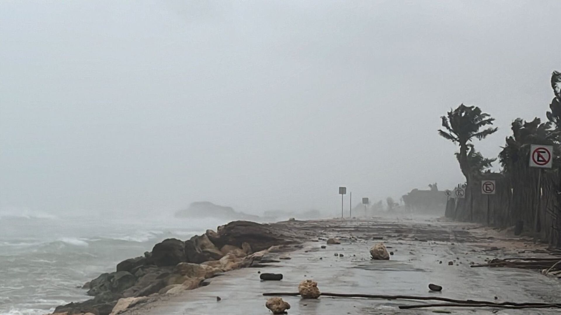 El huracán Beryl tocó tierra en Tulum. | Twitter Mara Lezama