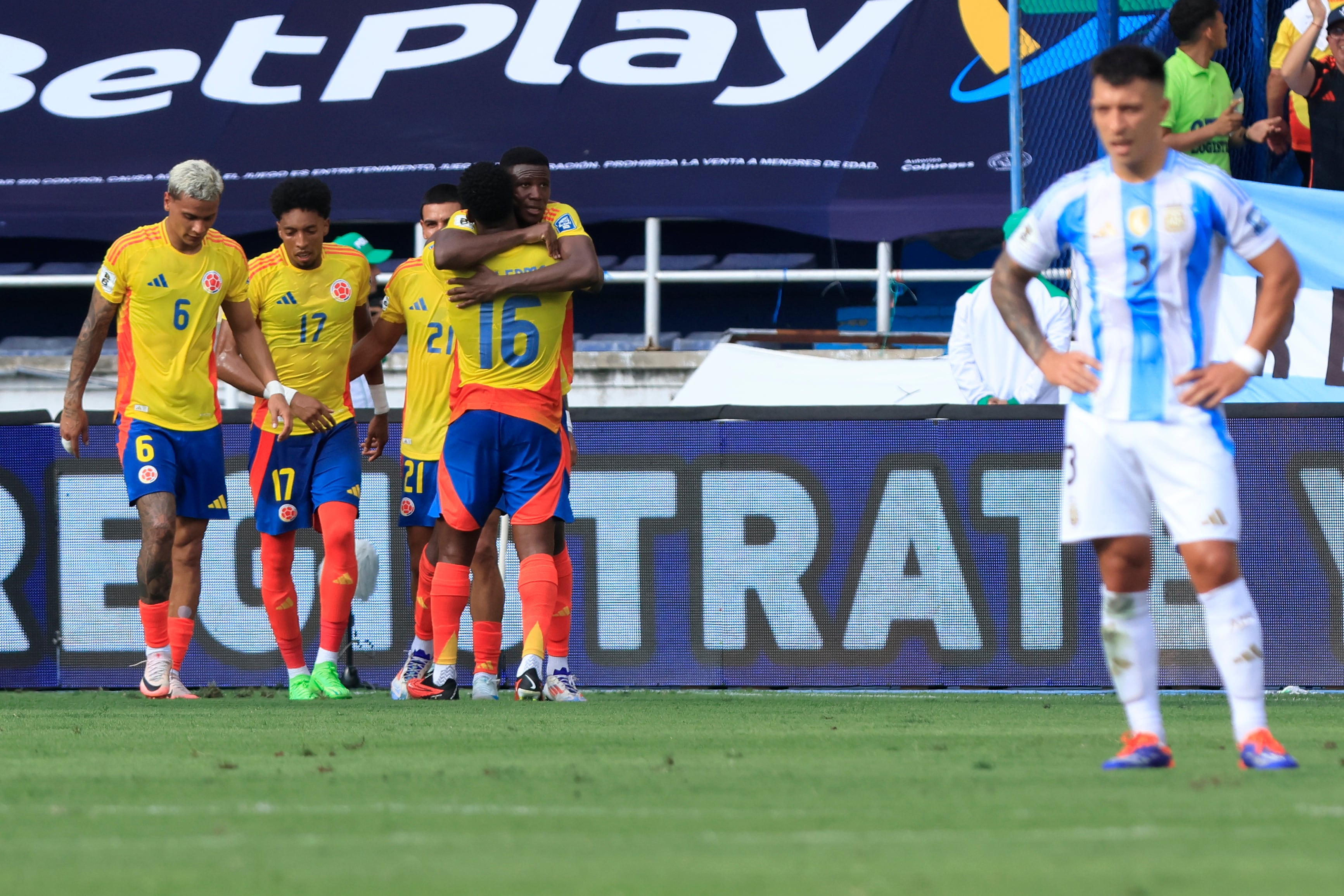 Cambiaron horario para el partido de Bolivia vs. Colombia por eliminatorias en El Alto: así quedó la programación