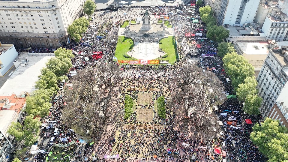 Marcha universitaria - Drone