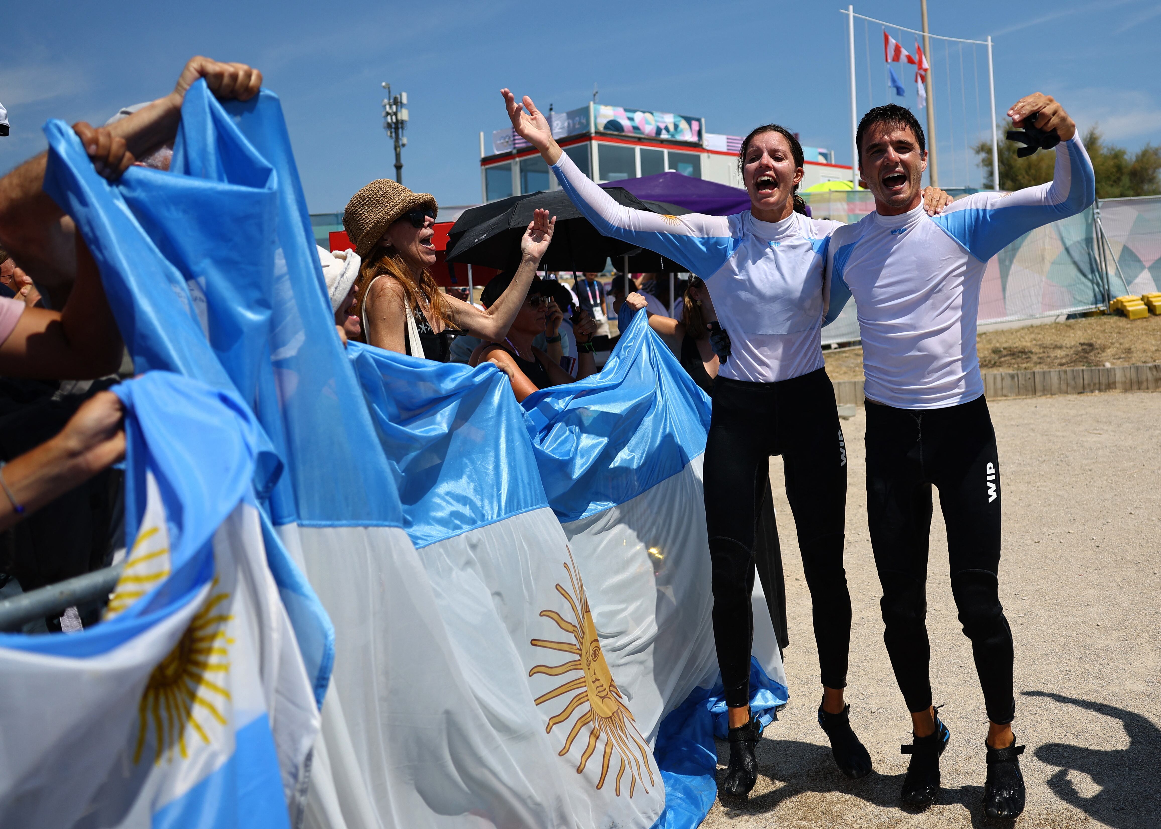 La celebración de los argentinos tras ganar la medalla plateada (Foto: Reuters/Luisa Gonzalez)