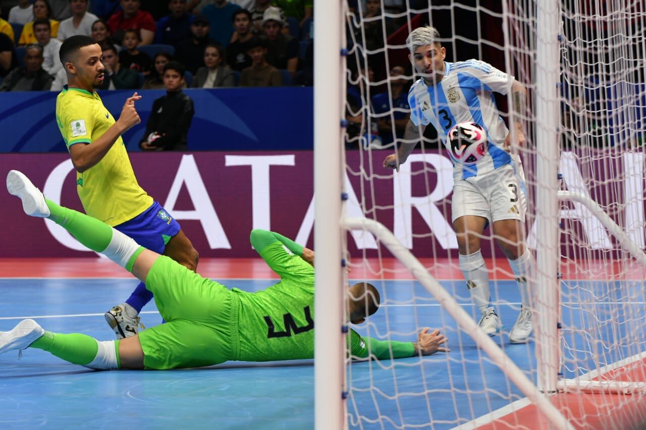 Argentina vs Brasil en la final del Mundial de futsal