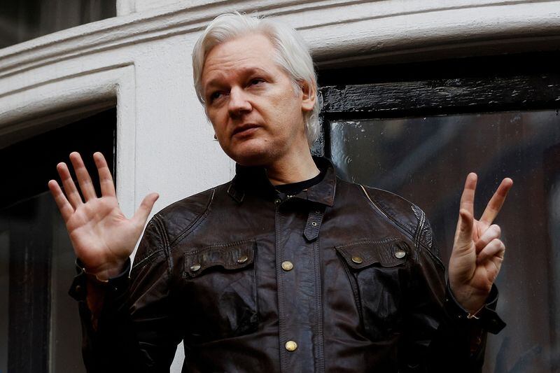 El fundador de WikiLeaks se declaró culpable de un único delito grave. (REUTERS/Peter Nicholls)