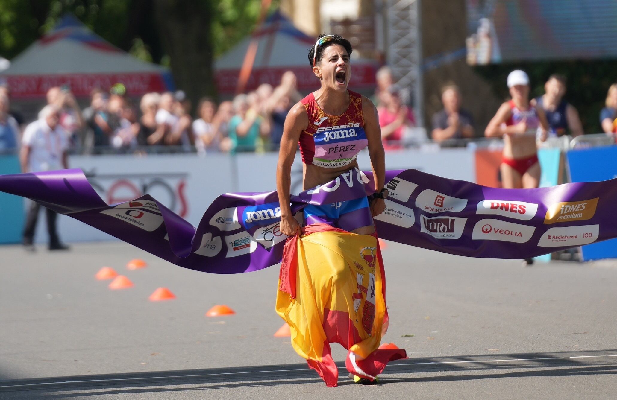 María Pérez bate el récord del mundo de 35 km marcha. (@EUROATHLETICS)
