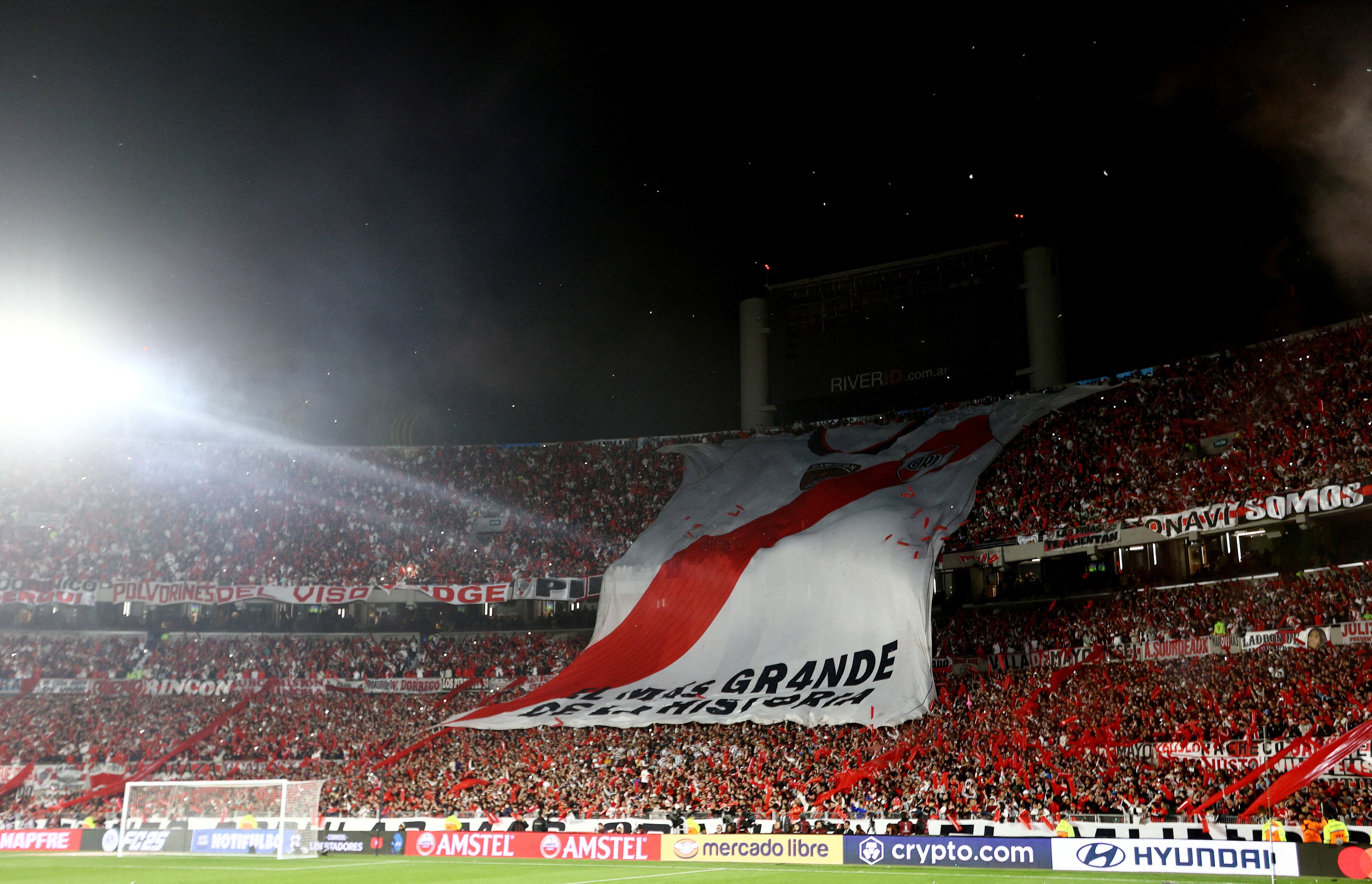 Como activo secundario, River cederá los derechos por comercialización de plateas. Fix también apunta a la muy buena posición económica y financiera del Club (Foto: Reuters)