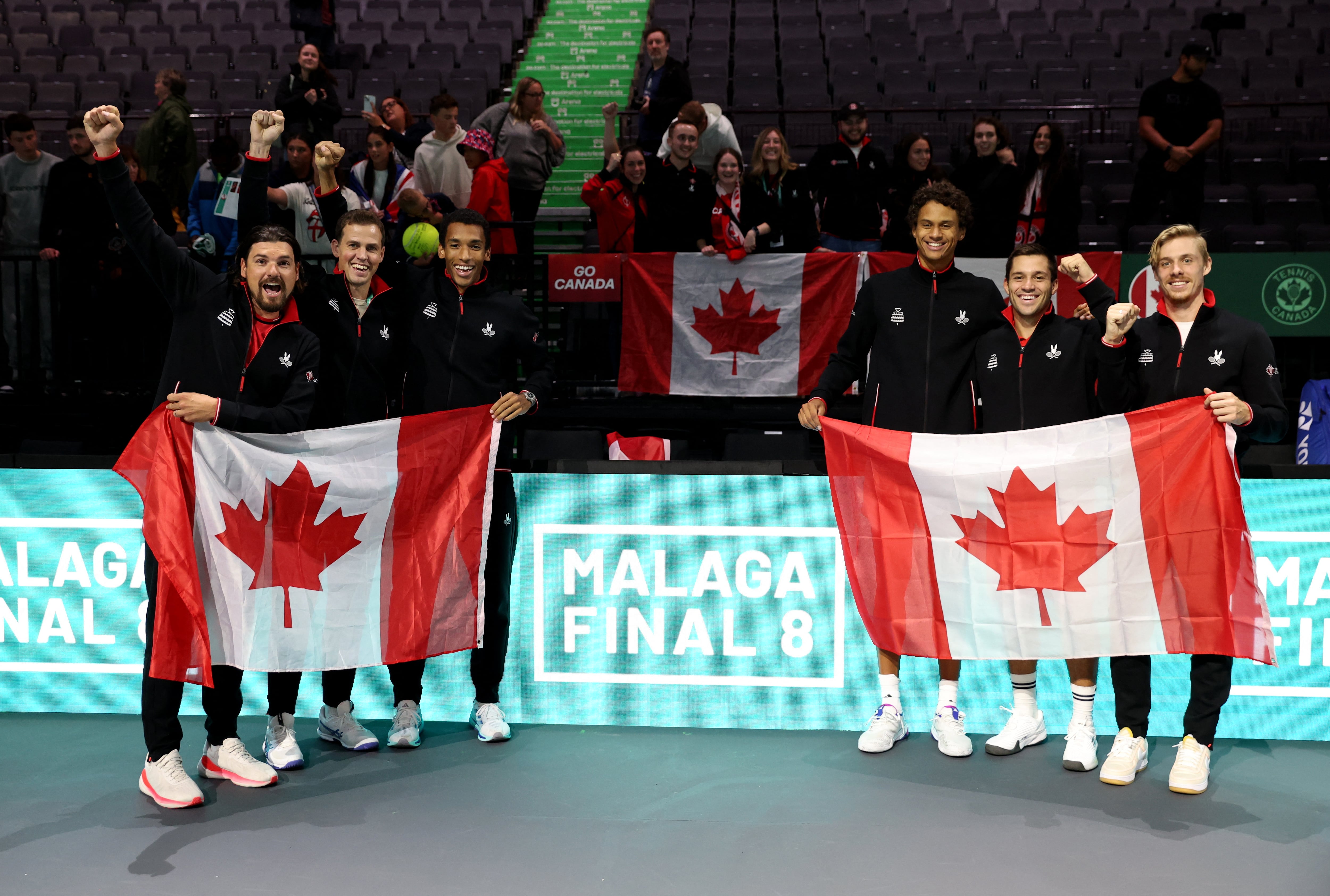 Canadá venció a Gran Bretaña y se aseguró el primer lugar del Grupo D de la Copa Davis. Los norteamericanos y Argentina serán los dos representantes de la zona en las finales de Málaga (Foto: Reuters/Ed Sykes)