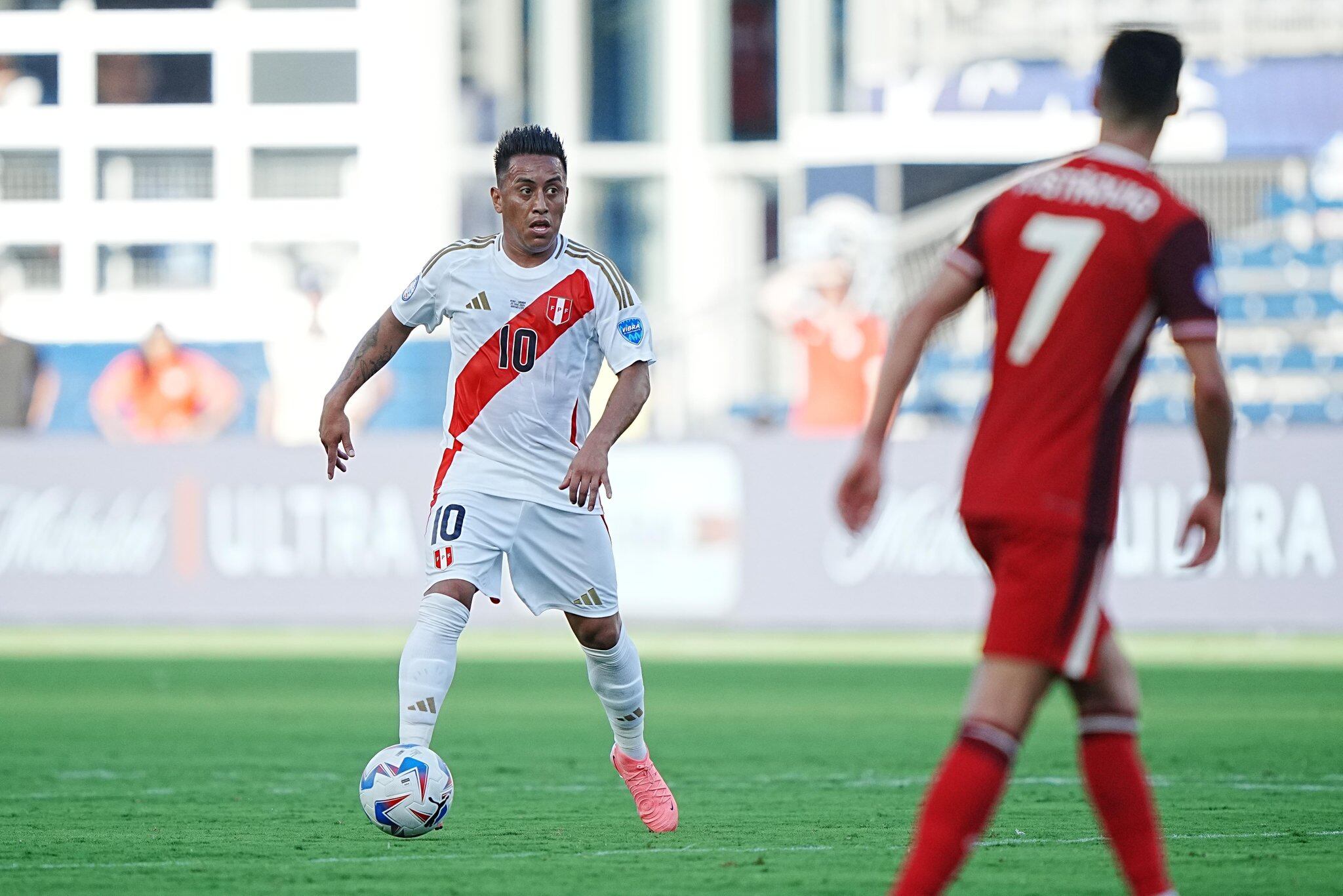 Christian Cueva volvió a jugar con la selección peruana en la derrota ante Canadá por Copa América 2024.