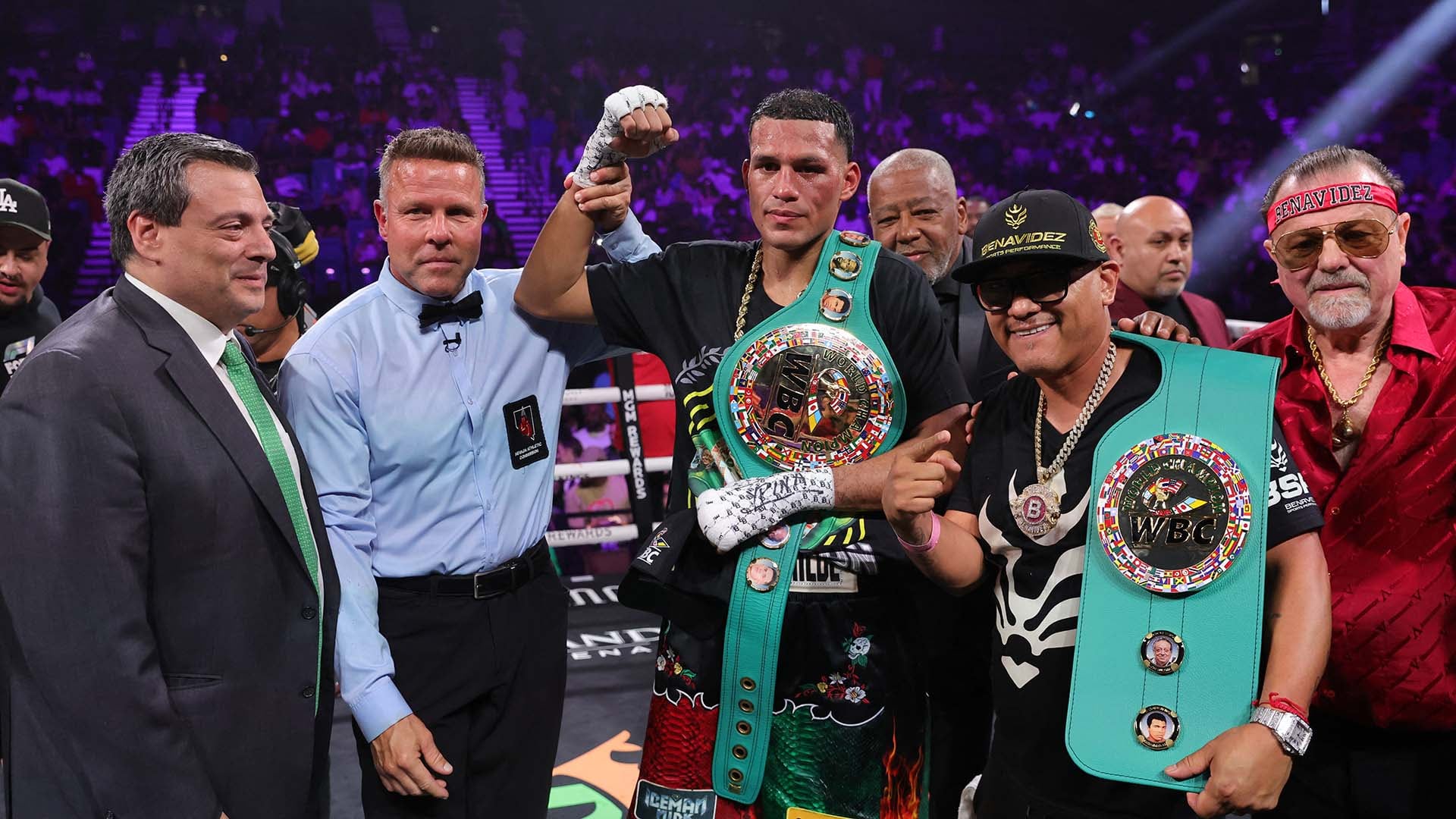 Tras derrotar a Oleksandr Gvozdyk, David Benavidez pide pelea contra Canelo Álvarez