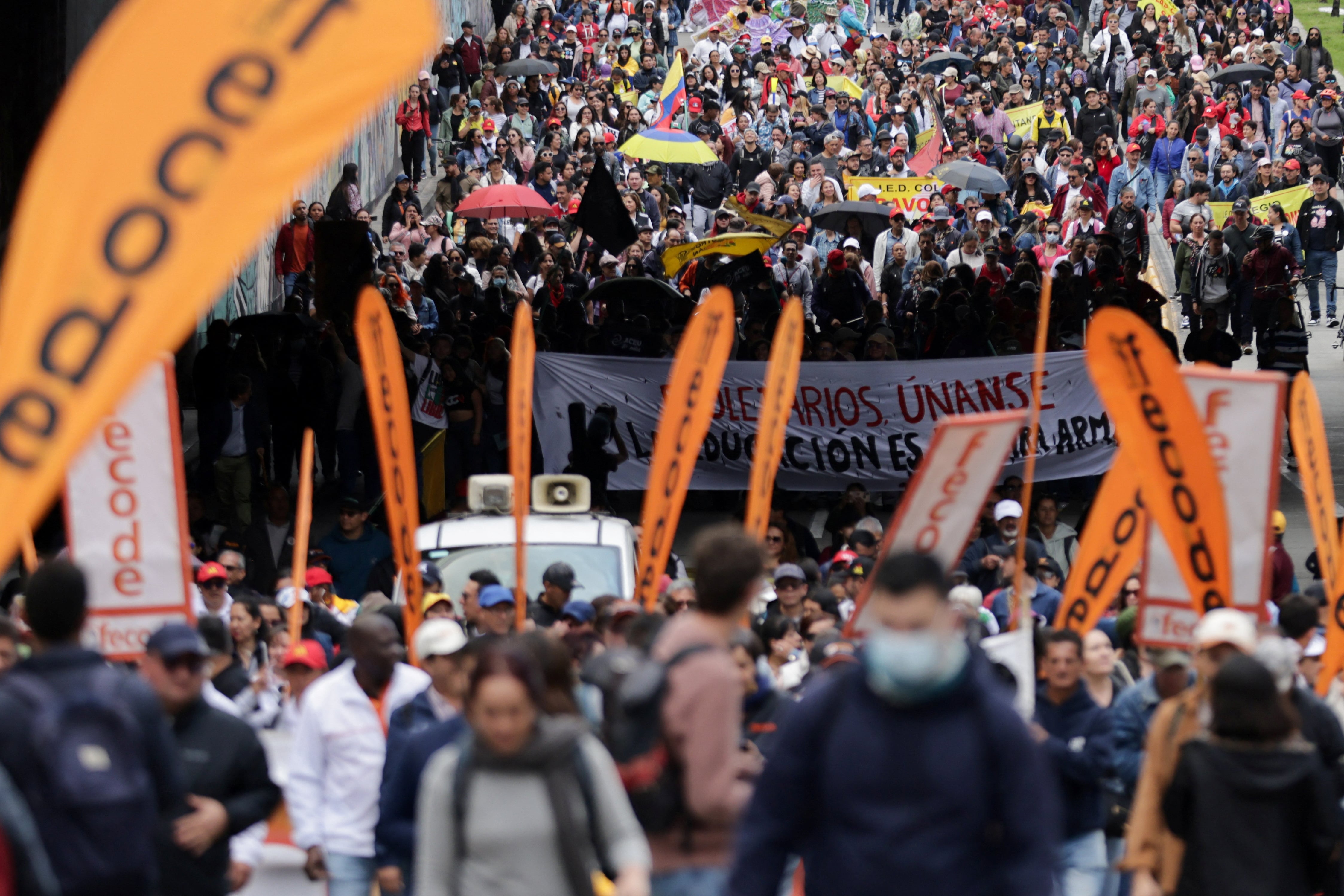 Profesores del sindicato de Fecode protestarán contra la reforma a la educación propuesta por el Gobierno Petro  - crédito Luisa Gonzalez/Reuters