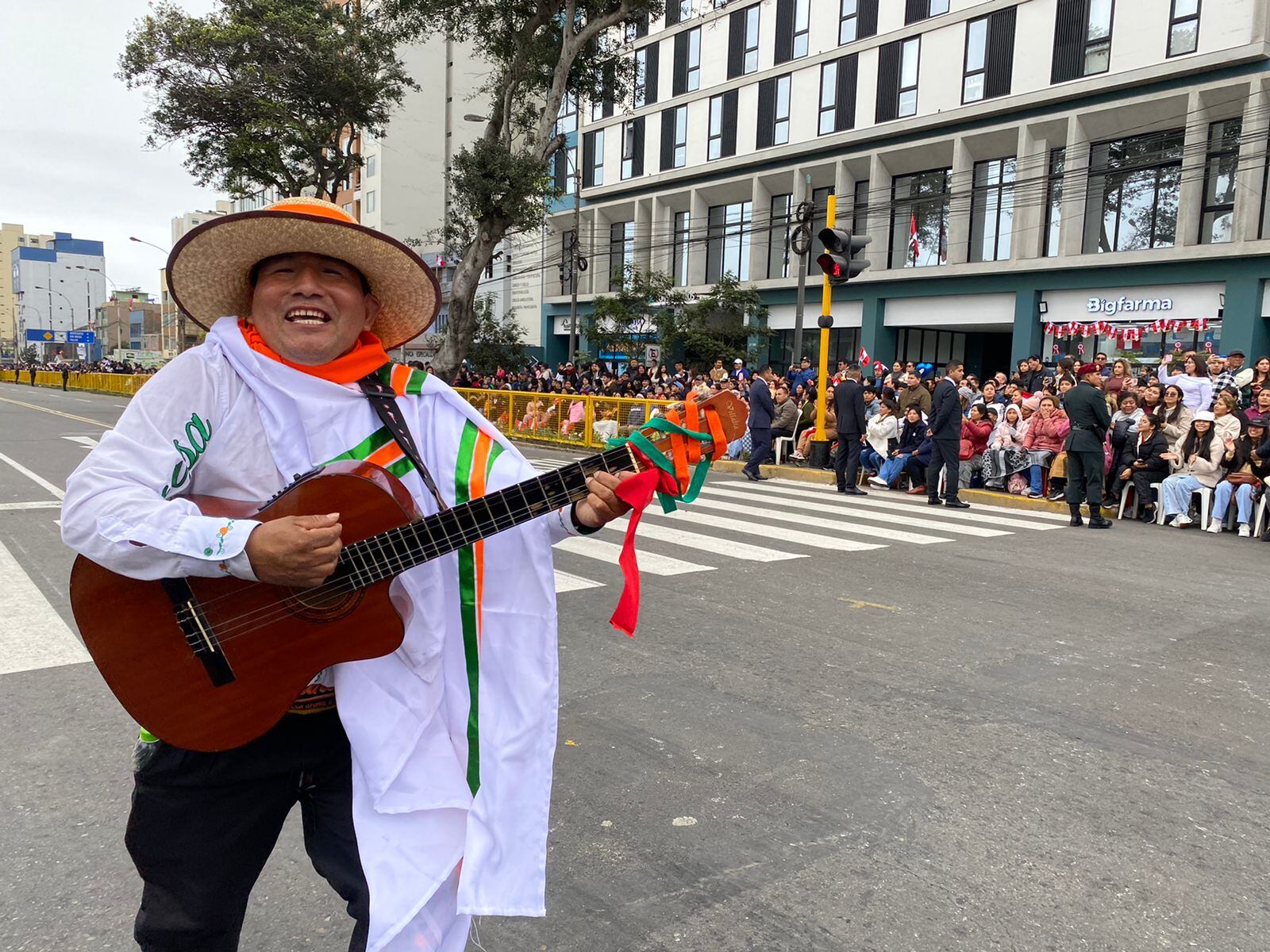 Gran desfile y Parada Militar en Perú por Fiestas Patrias | Infobae Perú / Clara Giraldo - Ricardo Mc Cubbin