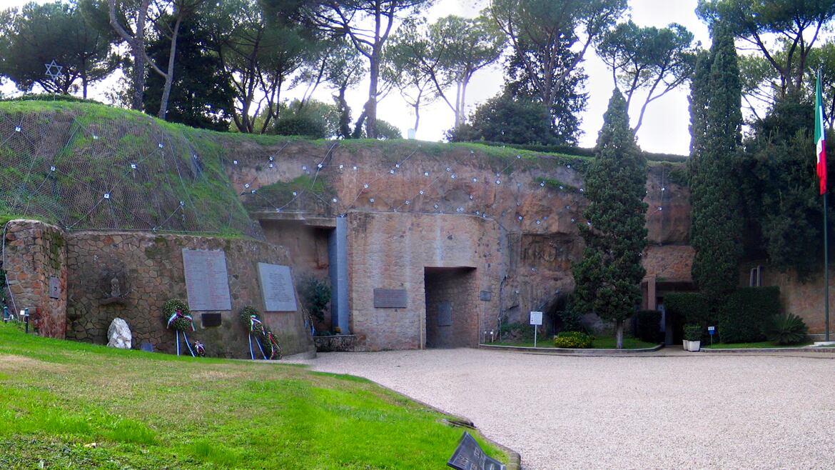 Las Fosas Ardeatinas hoy, donde en 1944 se masacró a 335 italianos