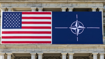Una OTAN resucitada cumple 75 años, pero el caos político enturbia su futuro