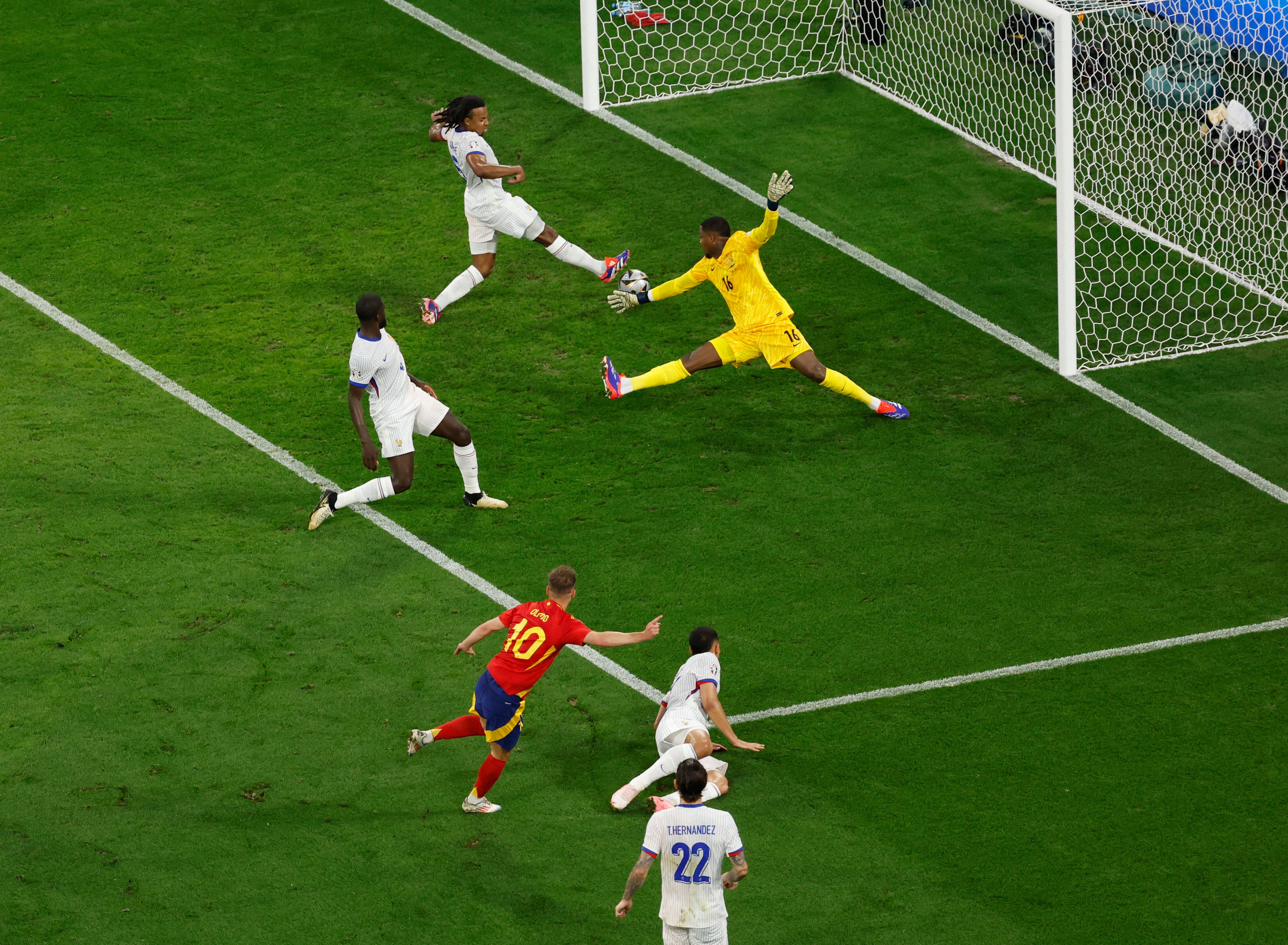 Así fue el segundo gol de España en la semifinal de la Eurocopa (REUTERS / Heiko Becker)