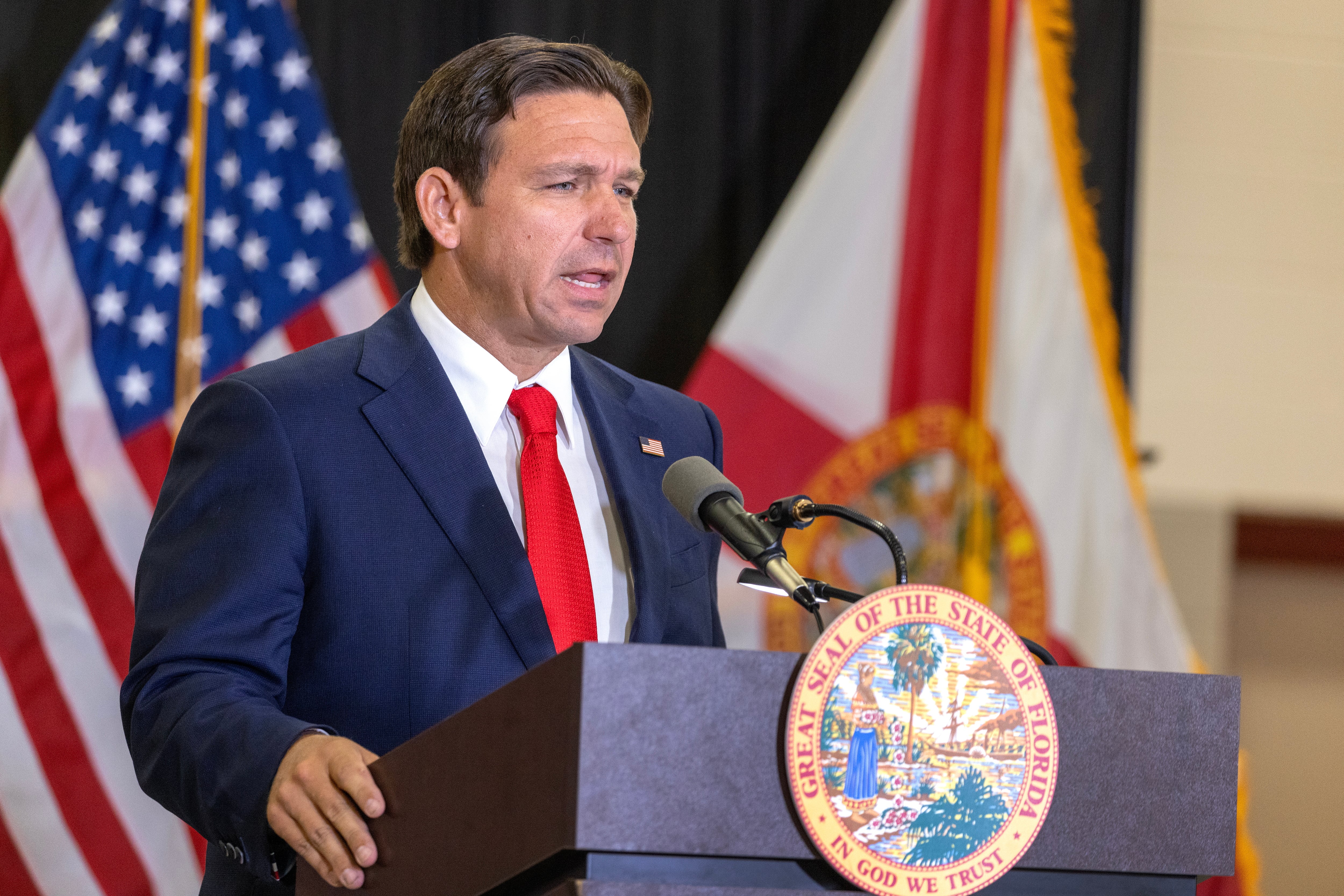 El gobernador de Florida ha declarado estado de emergencia en 61 condados, movilizando 3000 miembros de la Guardia Nacional. (EFE/CRISTÓBAL HERRERA-ULASHKEVICH)
