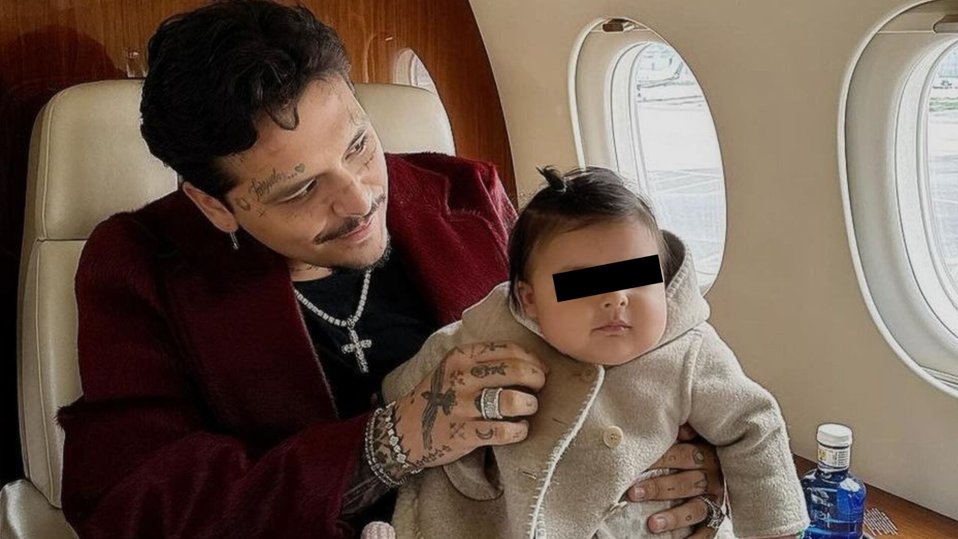 Christian Nodal y su hija, fruto de la relación de casi dos años que tuvo con la rapera Cazzu