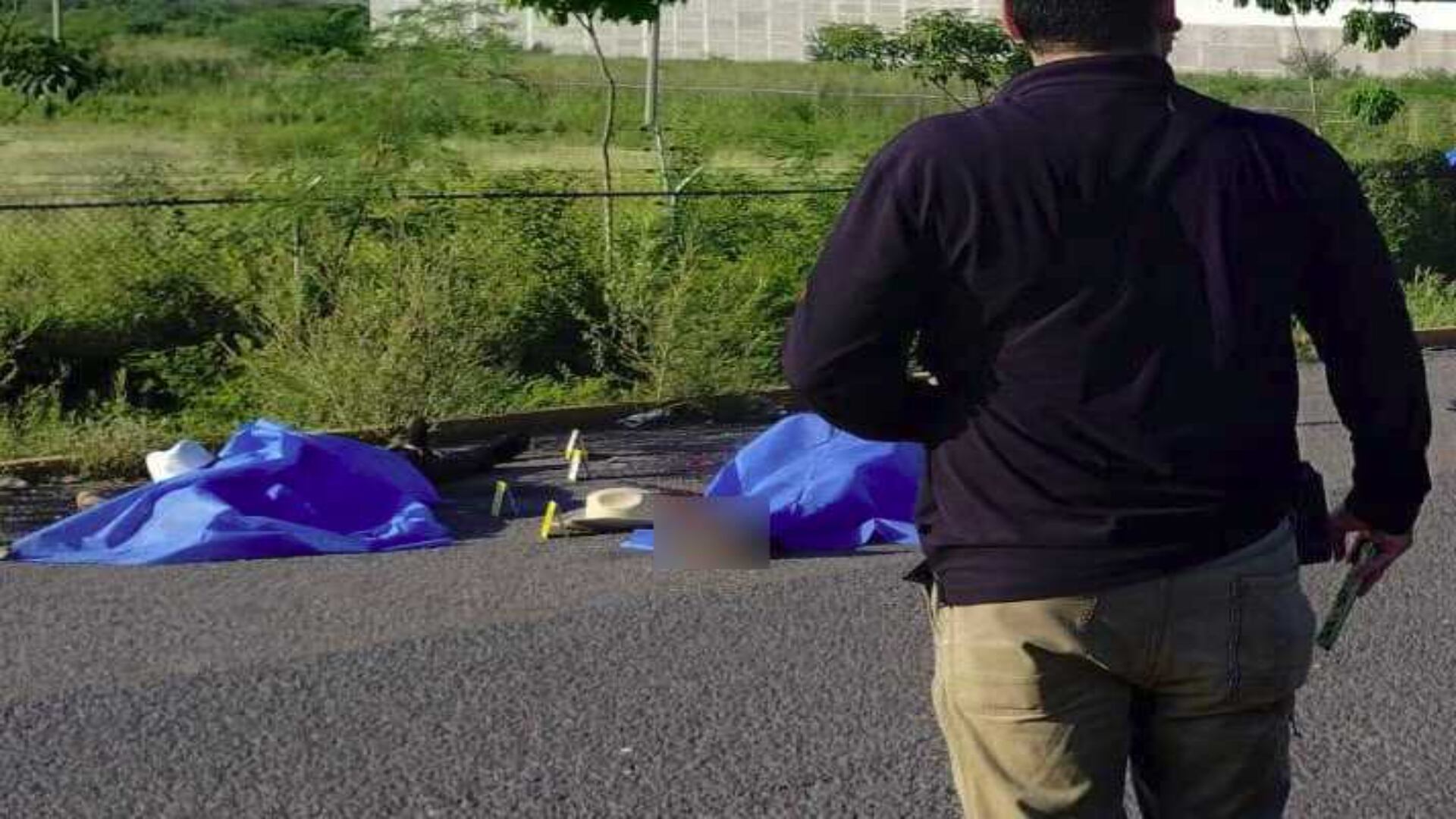 ¿Cuántos aliados del Mayito Flaco han muerto en la guerra?: dejan otros dos cuerpos con sombrero en carretera de Culiacán