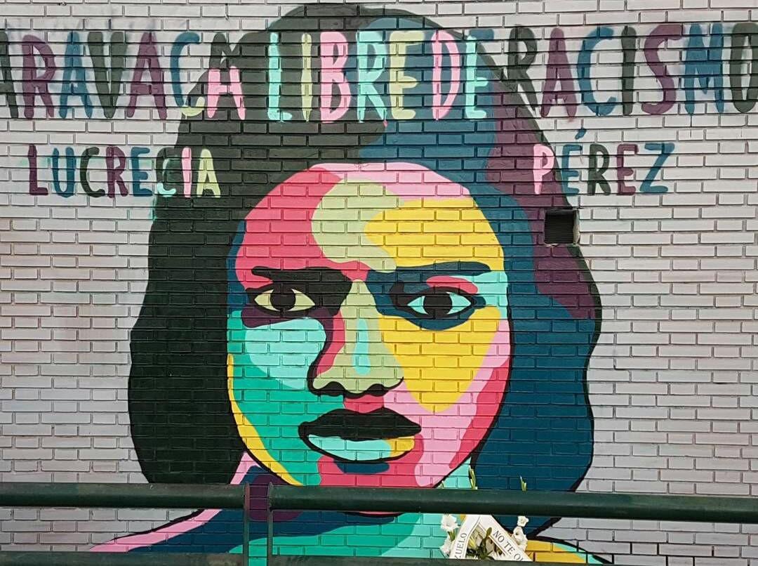 El cartel que se pintó en Aravaca en homenaje a Lucrecia