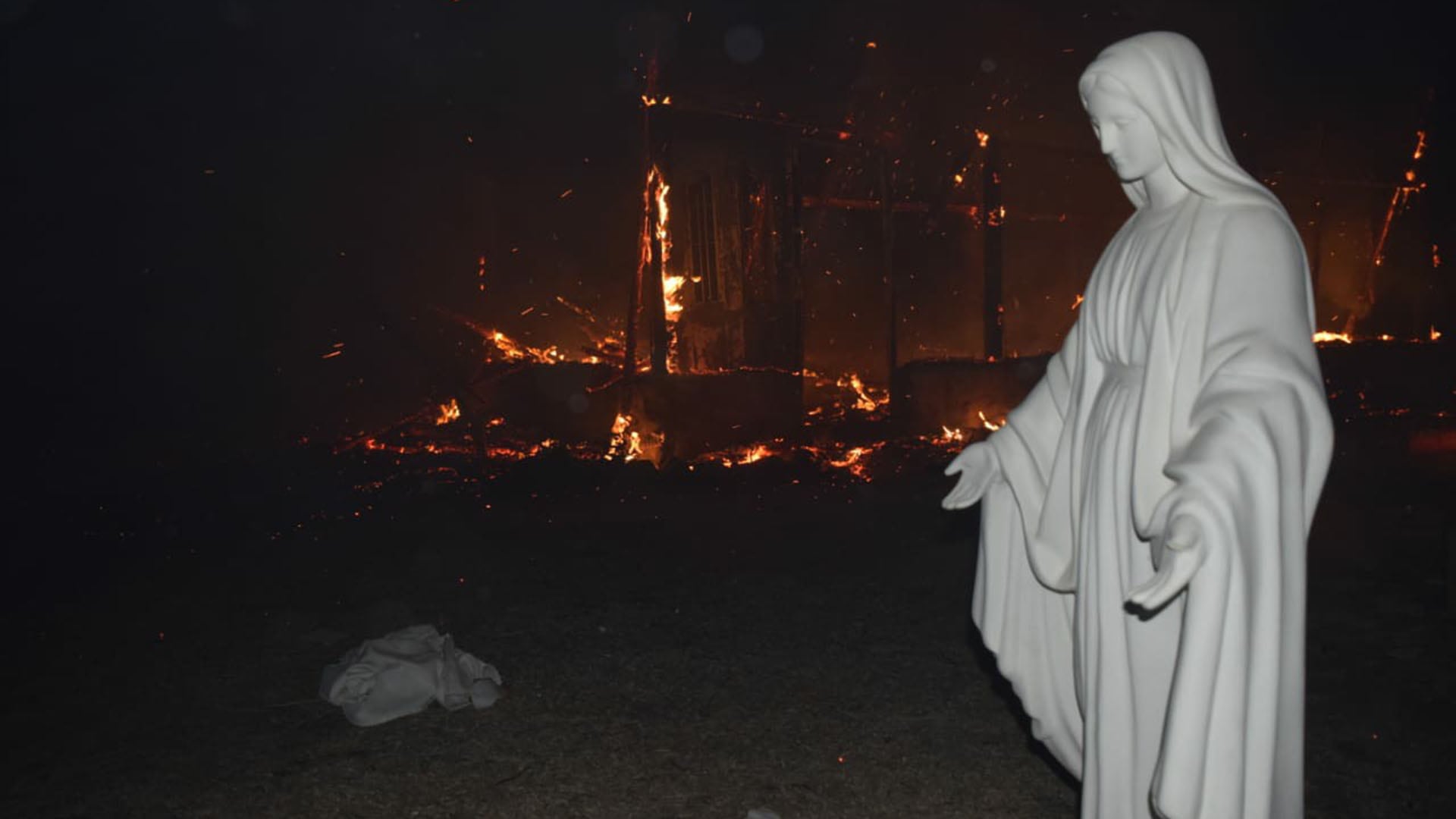 Virgen e inicio fuego en Córdoba