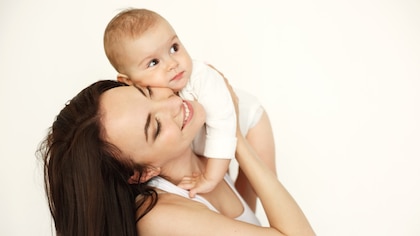 La importancia de una madre: recibir sus mimos aumenta la esperanza de vida de sus hijos