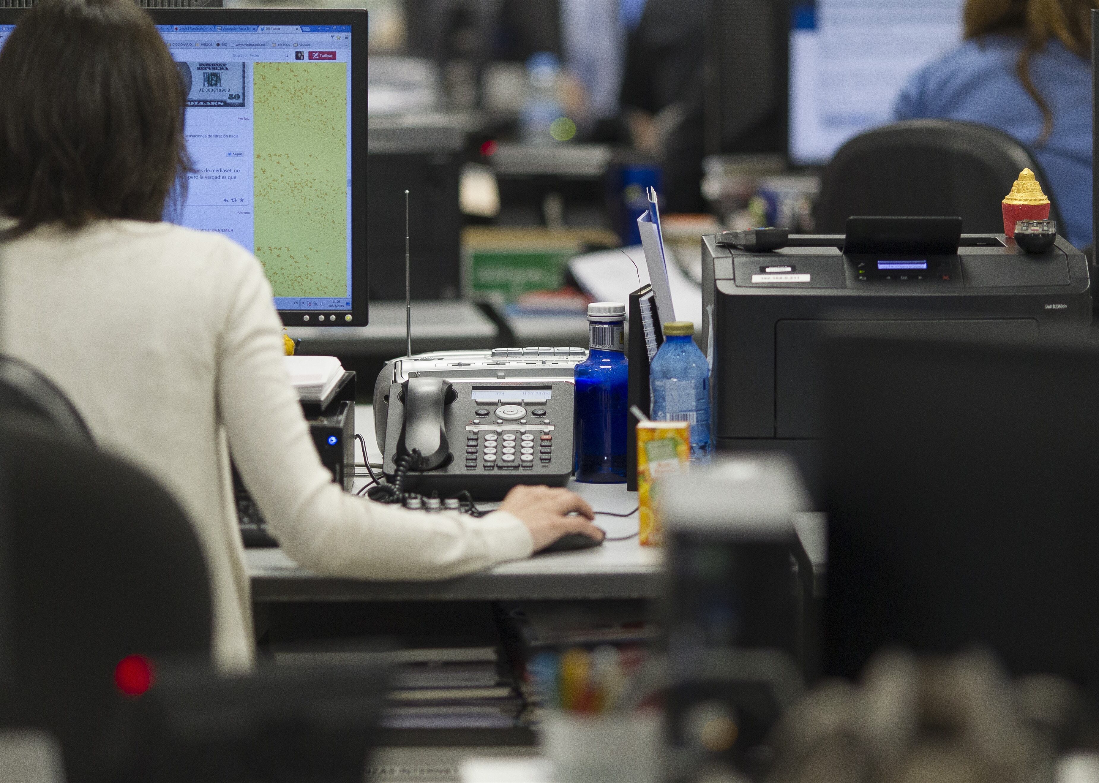 Cabe recordar que las horas de trabajo extraordinario se pagarán con un ciento por ciento más del salario que corresponda a las horas de la jornada