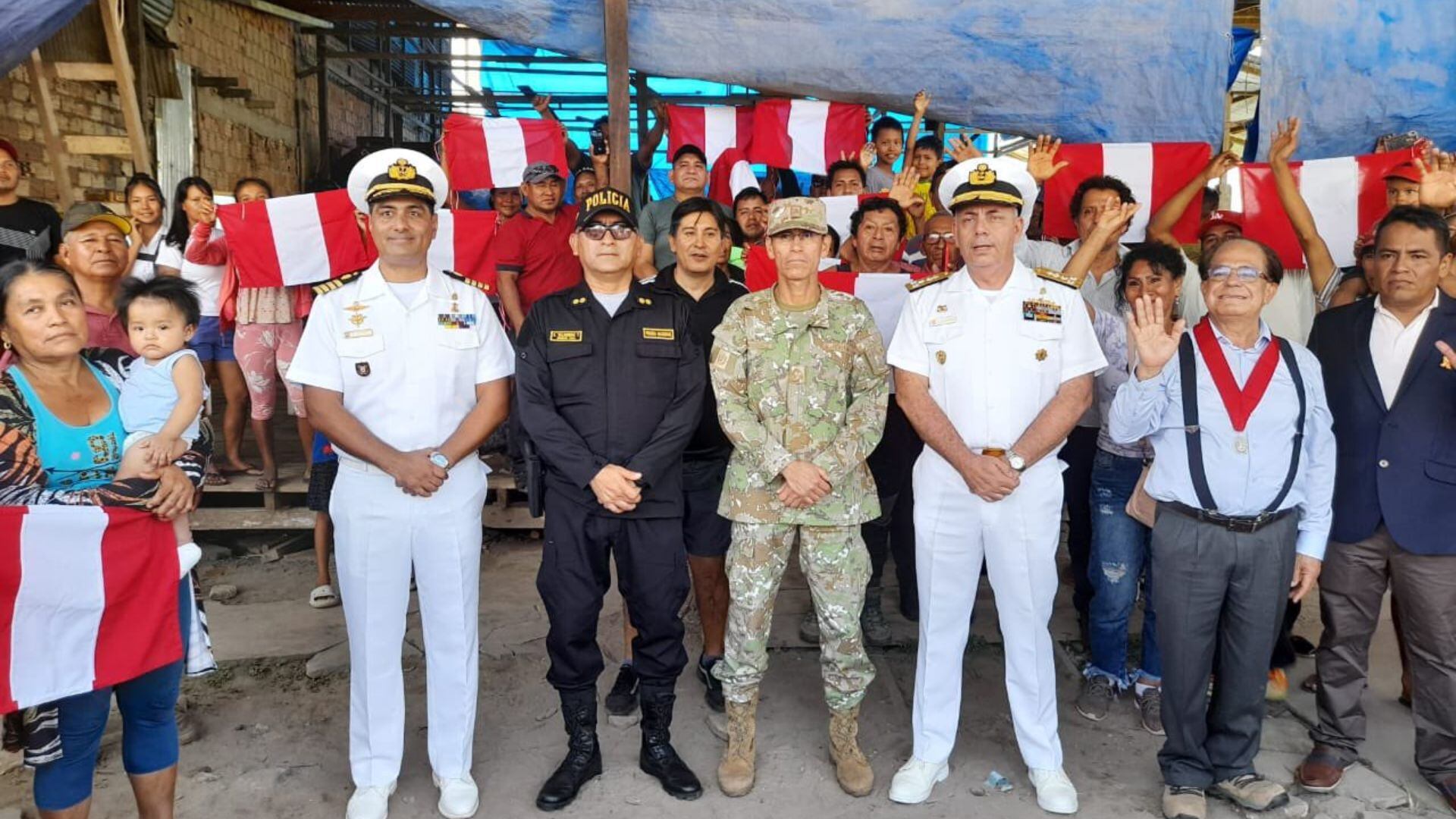 Representantes de las Fuerzas Armadas y de la Policía de Perú estuvieron en celebración solemne en Isla Santa Rosa, en Loreto