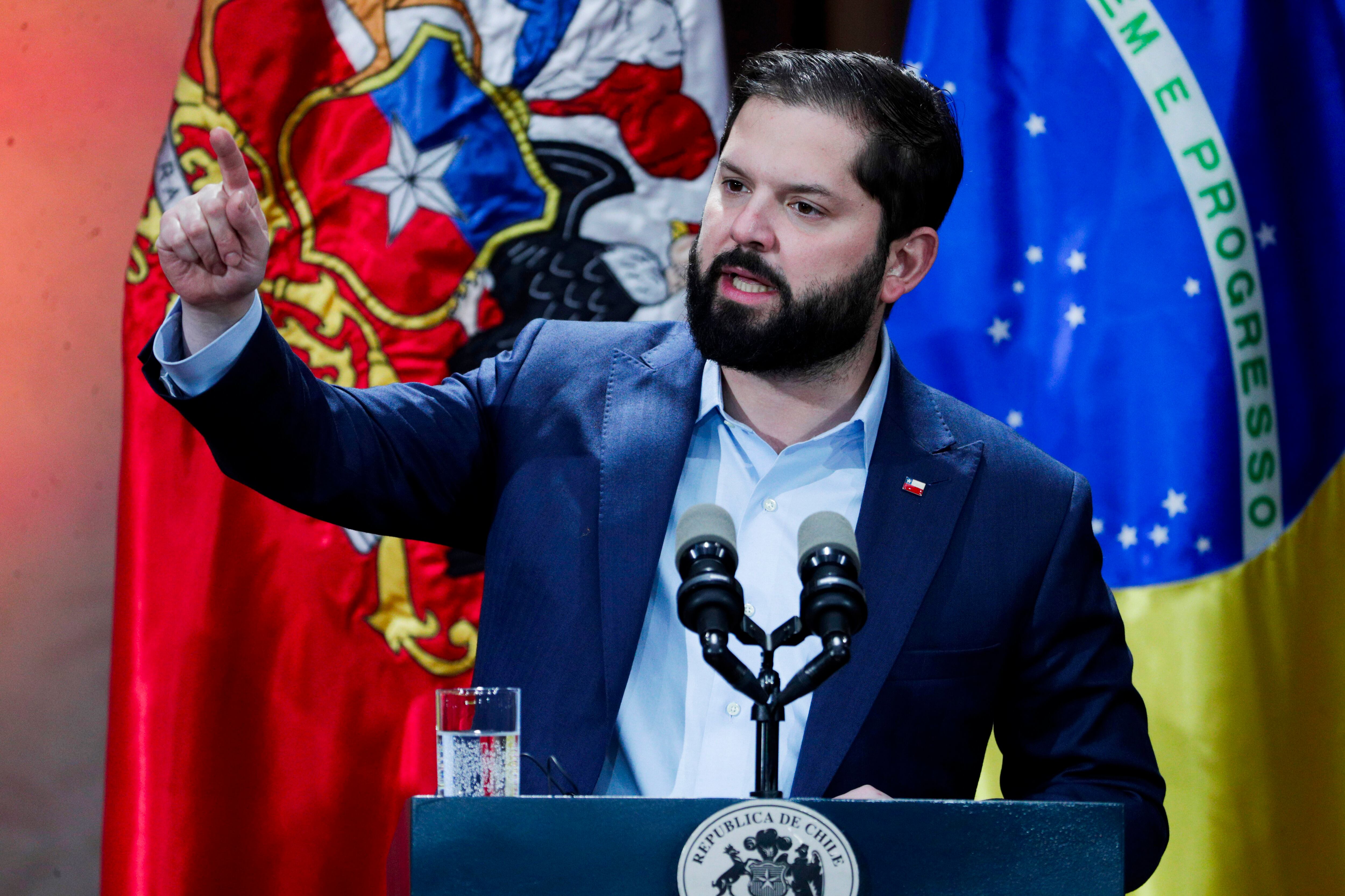 Gabriel Boric, presidente de Chile, fue uno de los que se fue lanza en ristre contra el régimen de Nicolás Maduro - crédito Elvis González/EFE
