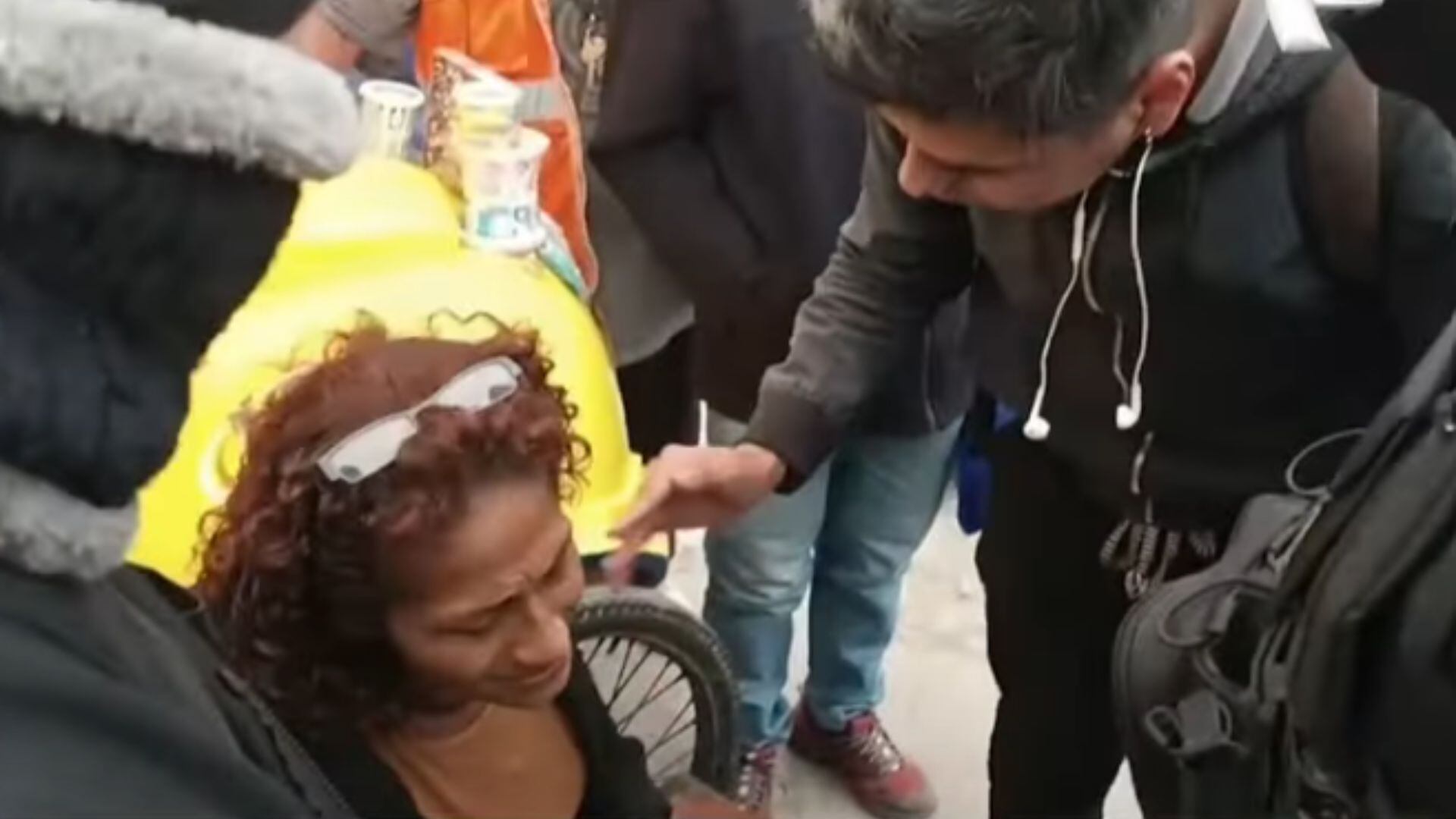 La mujer rompió en llanto e imploró ser liberada por sus hijos. (Captura 24 Horas)