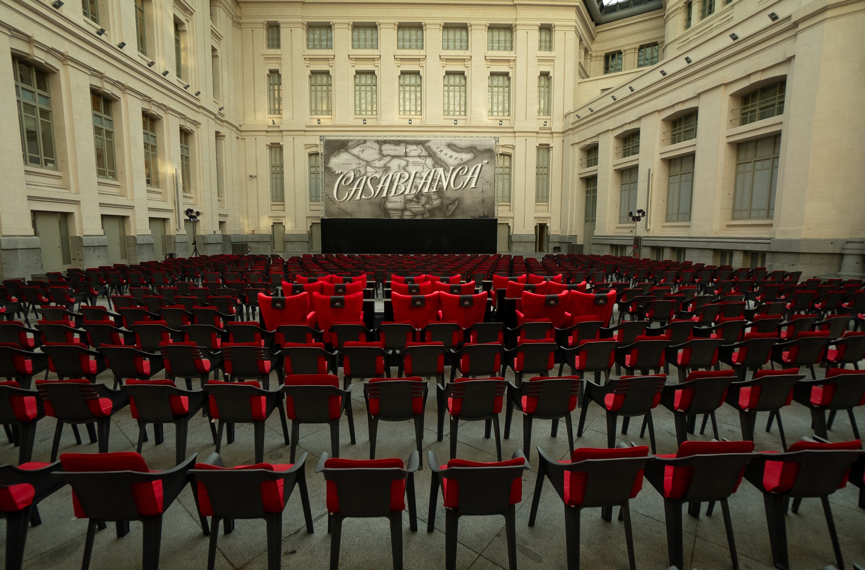 El Palacio de Cibeles volverá a ser un espacio dedicado al cine durante los meses de junio, julio y agosto (Cibeles de Cine)