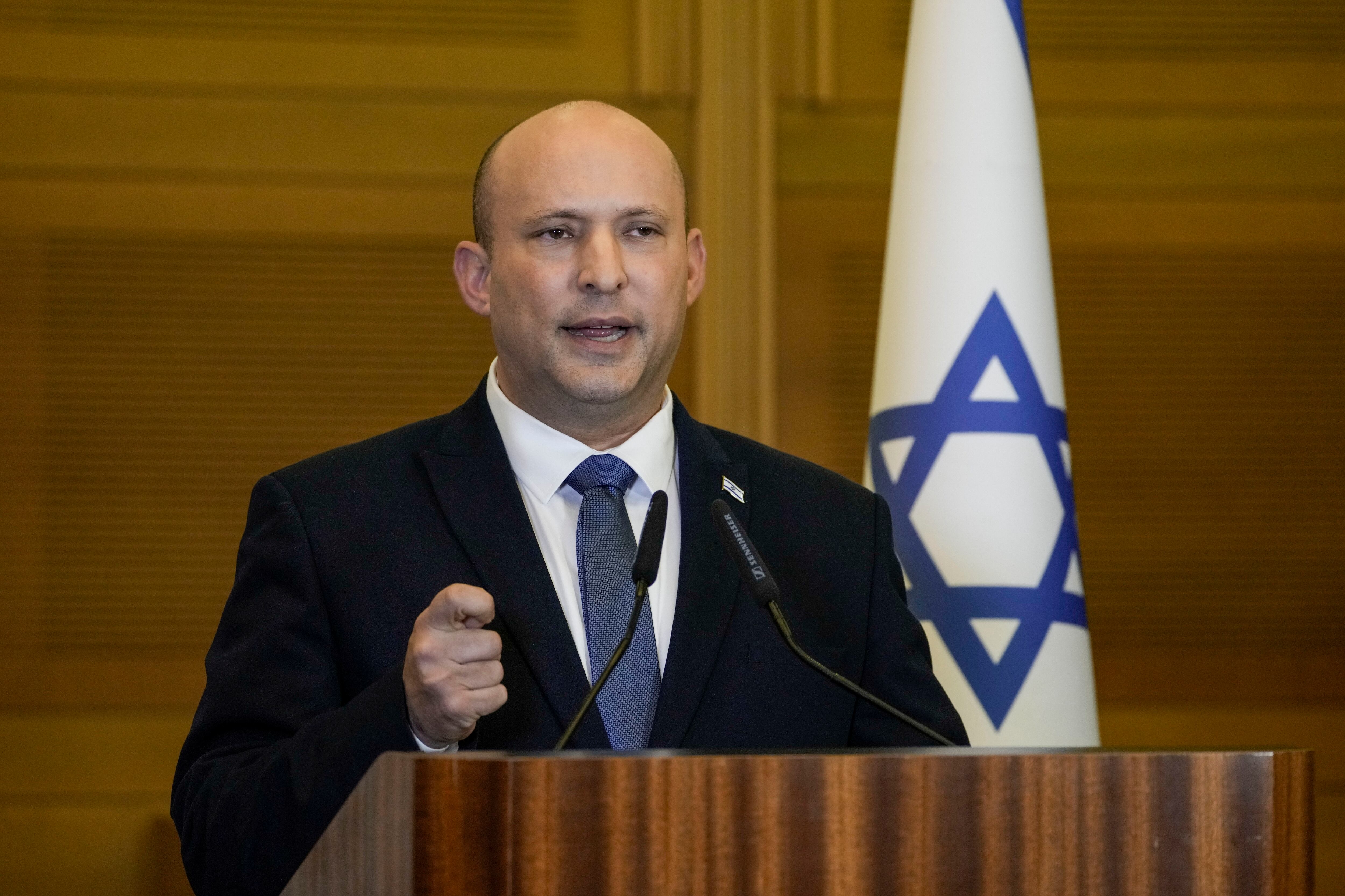 Bennett pidió este miércoles un ataque decisivo en Irán, que permta destruir sus instalaciones nucleares, en respuesta al ataque del martes (AP)