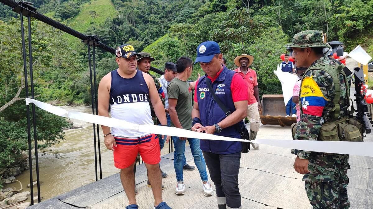 Las disidencias inauguraron la estructura en el municipio de El Tambo - crédito @lauravalereyesp/X